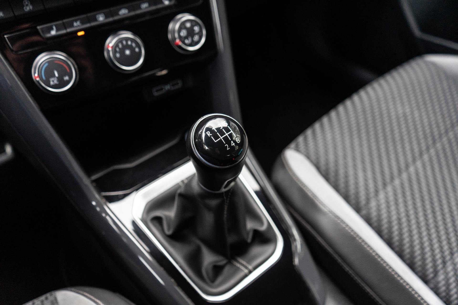 Volkswagen T-Roc 1.5 TSI Sport R-Line (2018), foto 28