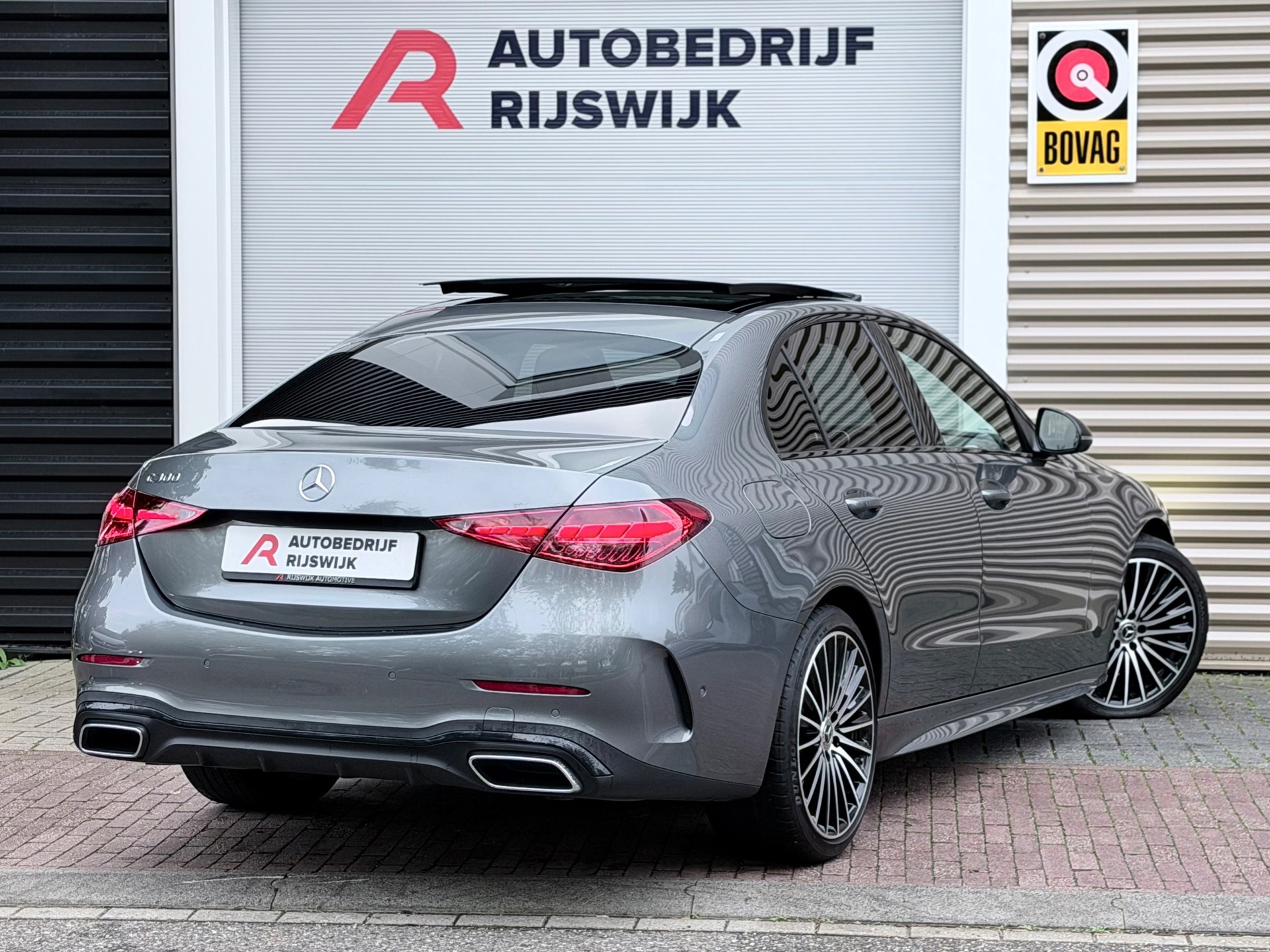 Mercedes-Benz C-klasse 300 AMG Line (2021), foto 4