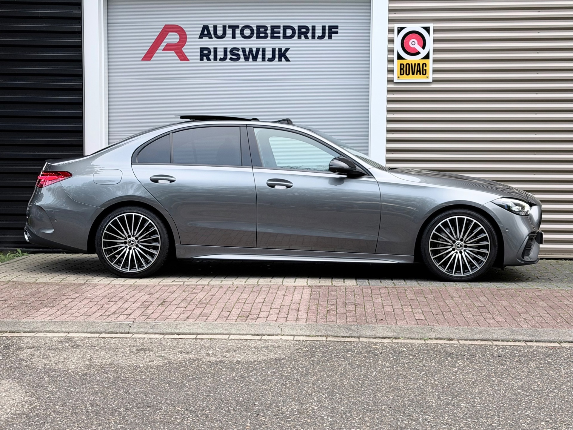 Mercedes-Benz C-klasse 300 AMG Line (2021), foto 5