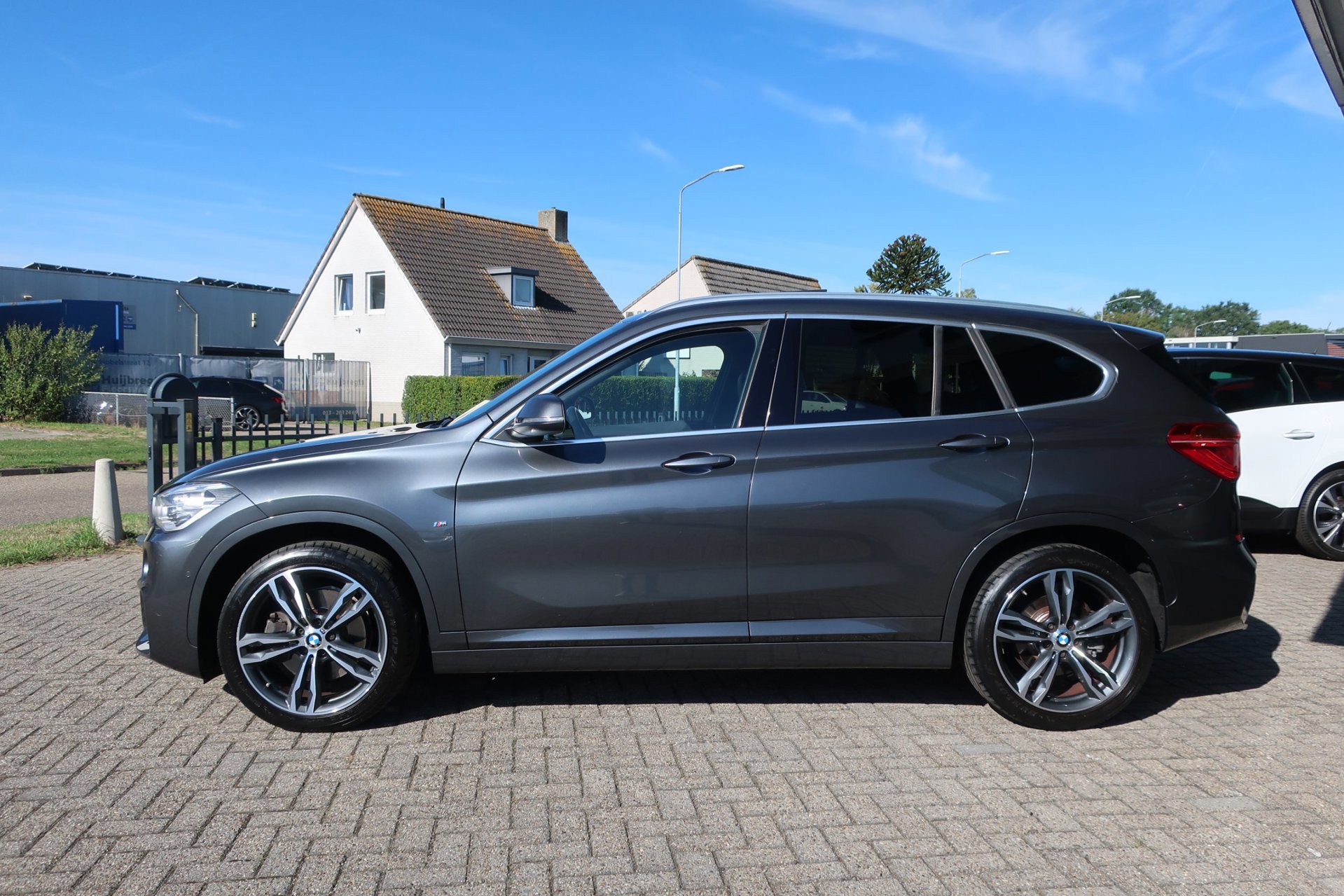BMW X1 SDrive20i High Executive 1e (2018), foto 4