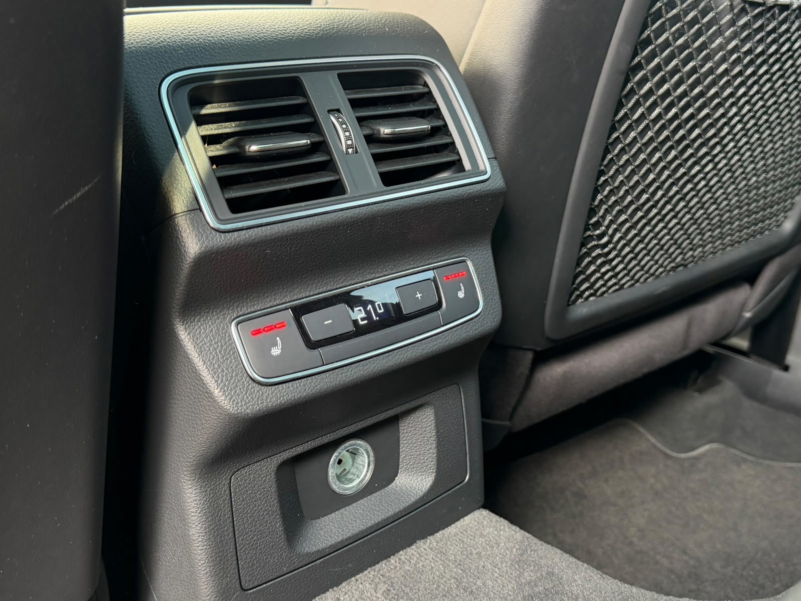 Audi Q5 55 TFSI e quattro Competition 3x S-line (2019), foto 24