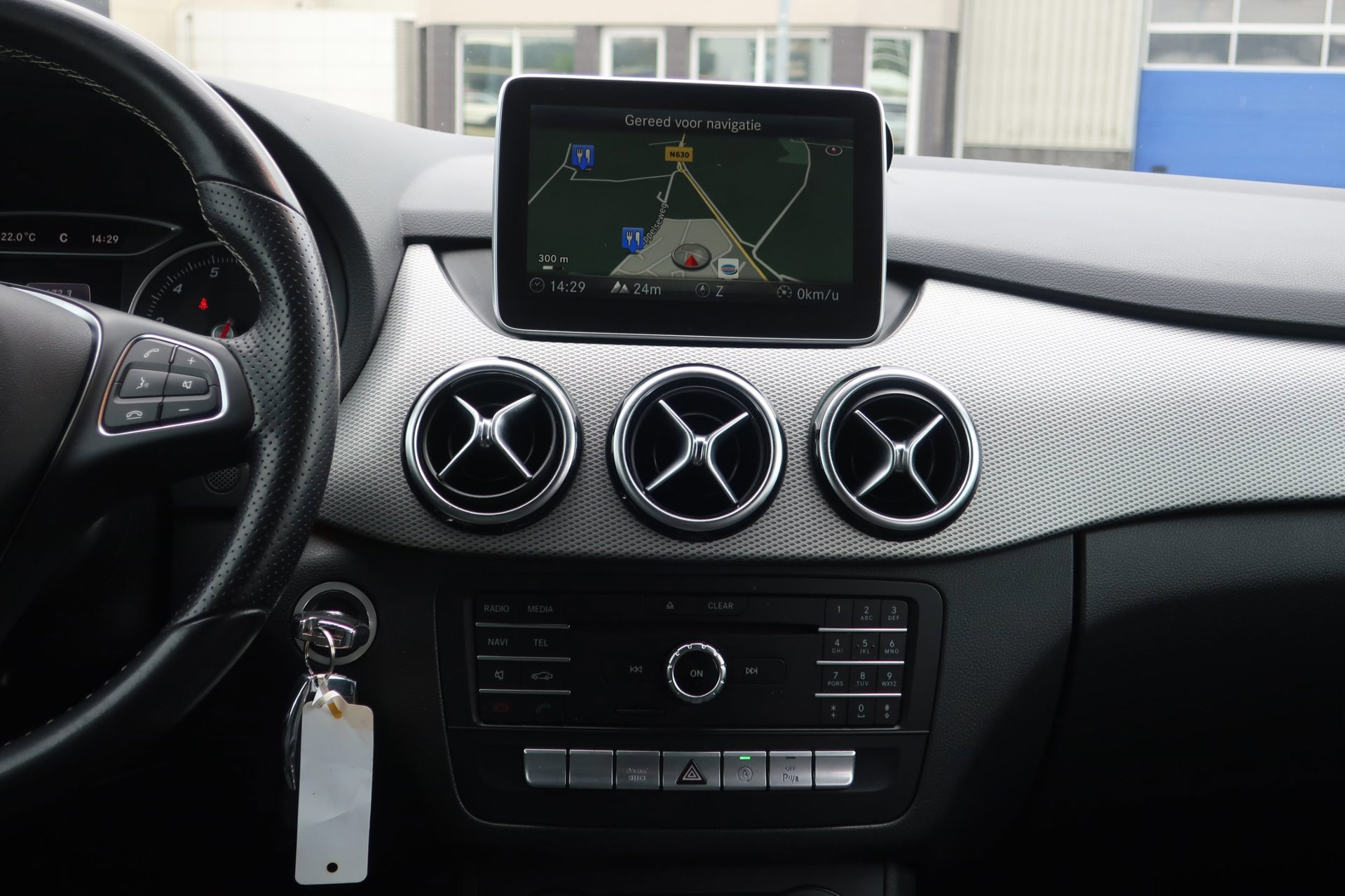 Mercedes-Benz B-klasse 180 Ambition 2e (2016), foto 13