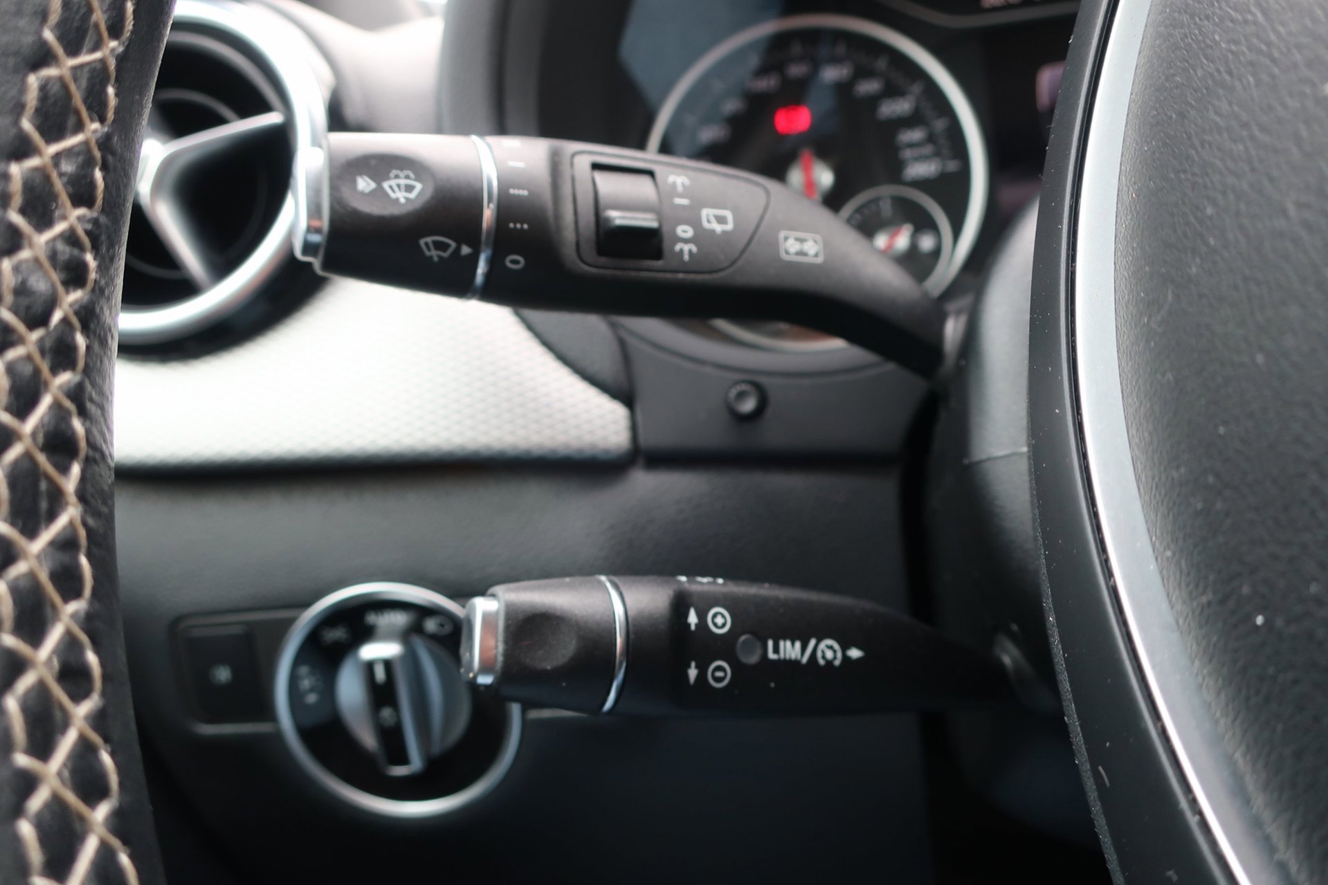 Mercedes-Benz B-klasse 180 Ambition 2e (2016), foto 17