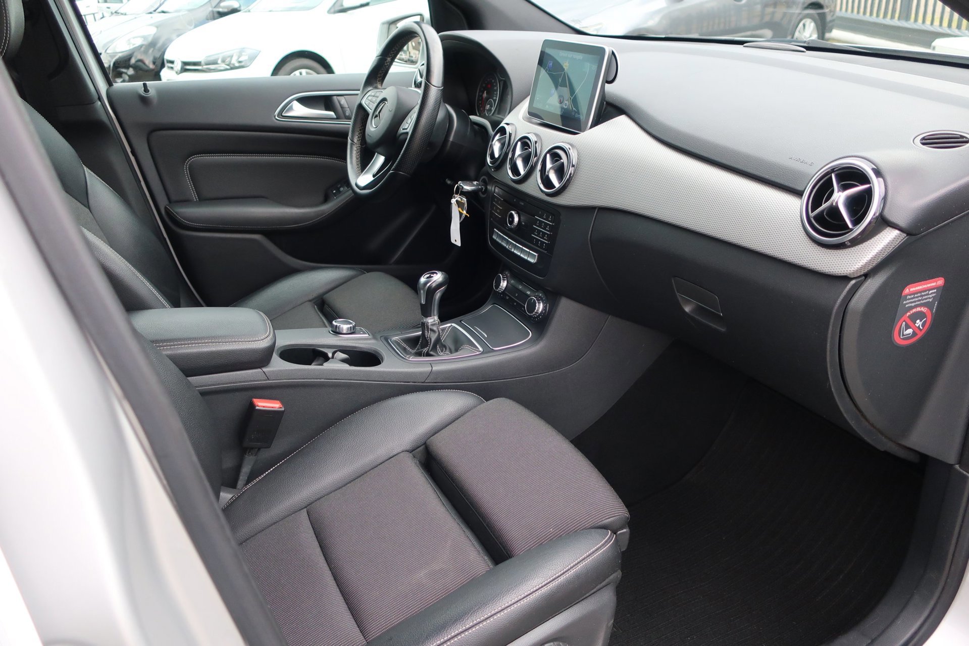 Mercedes-Benz B-klasse 180 Ambition 2e (2016), foto 20