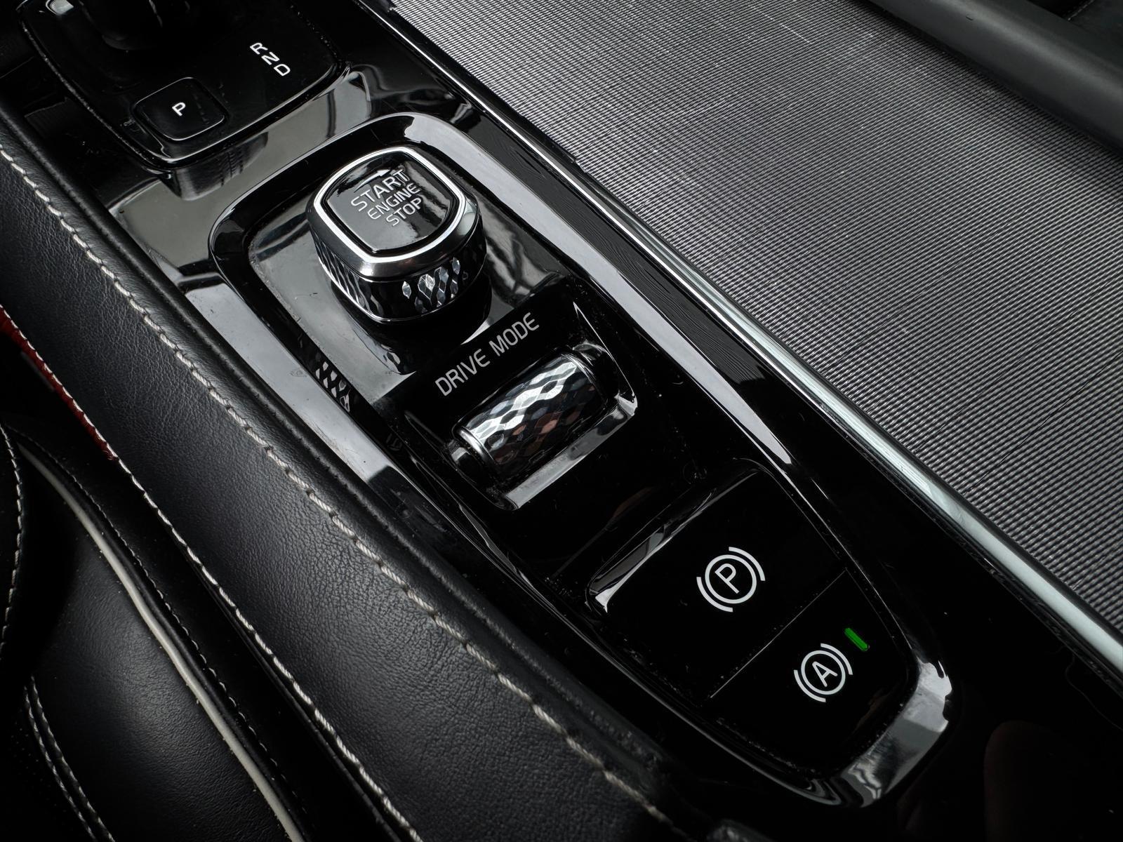 Volvo XC90 2.0 T8 Recharge AWD R-Design 7P (2020), foto 20