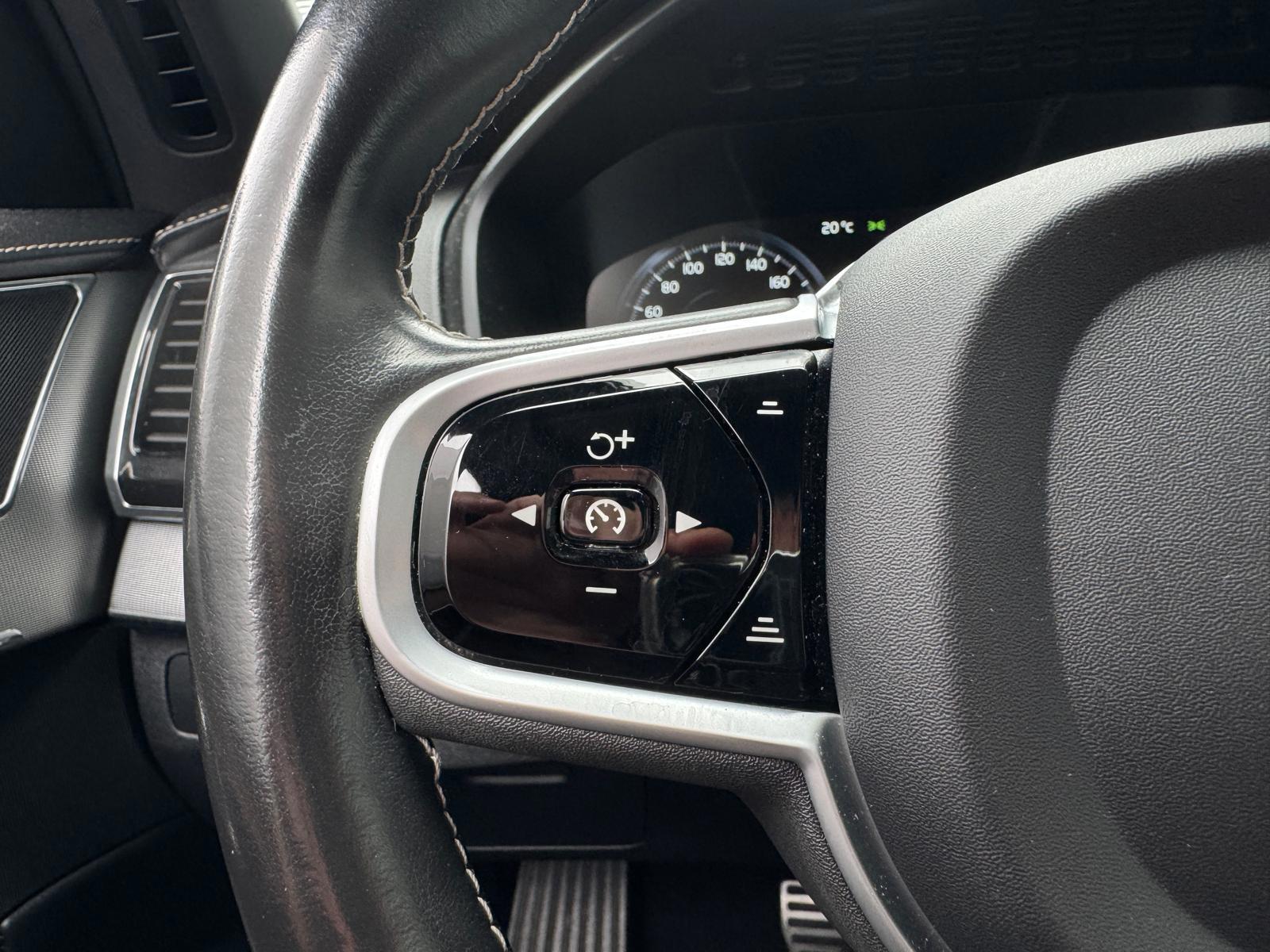 Volvo XC90 2.0 T8 Recharge AWD R-Design 7P (2020), foto 21