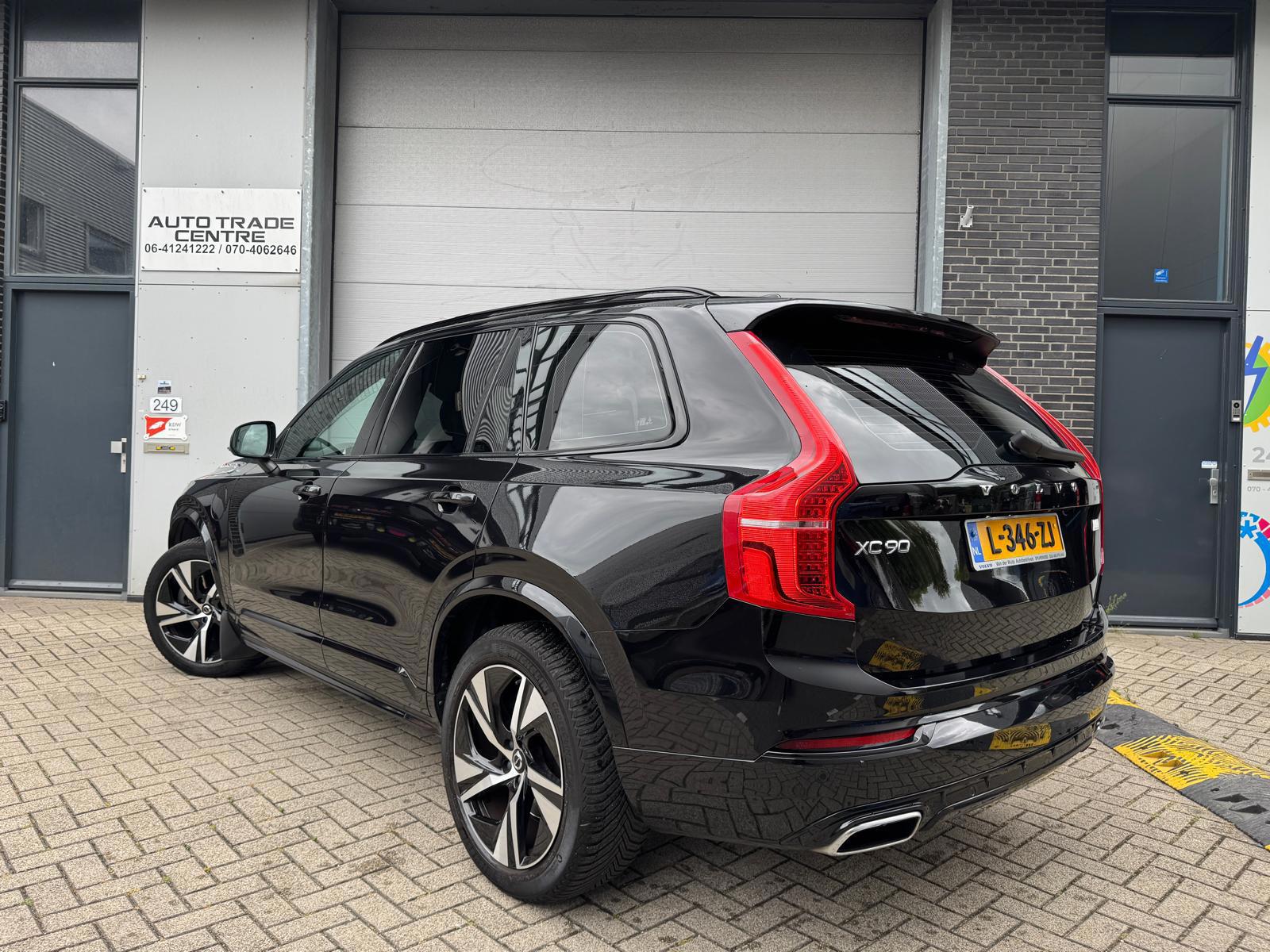 Volvo XC90 2.0 T8 Recharge AWD R-Design 7P (2020), foto 4