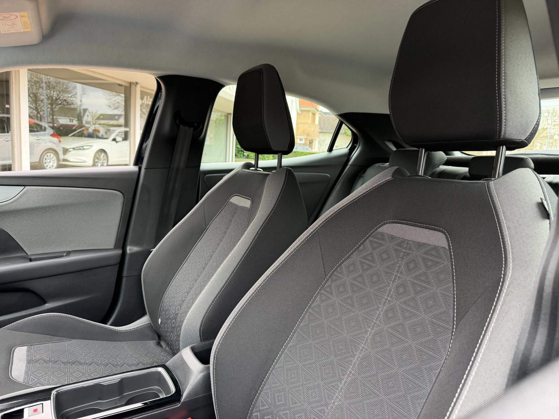 Opel Mokka 1.2 Edition (2022), foto 11
