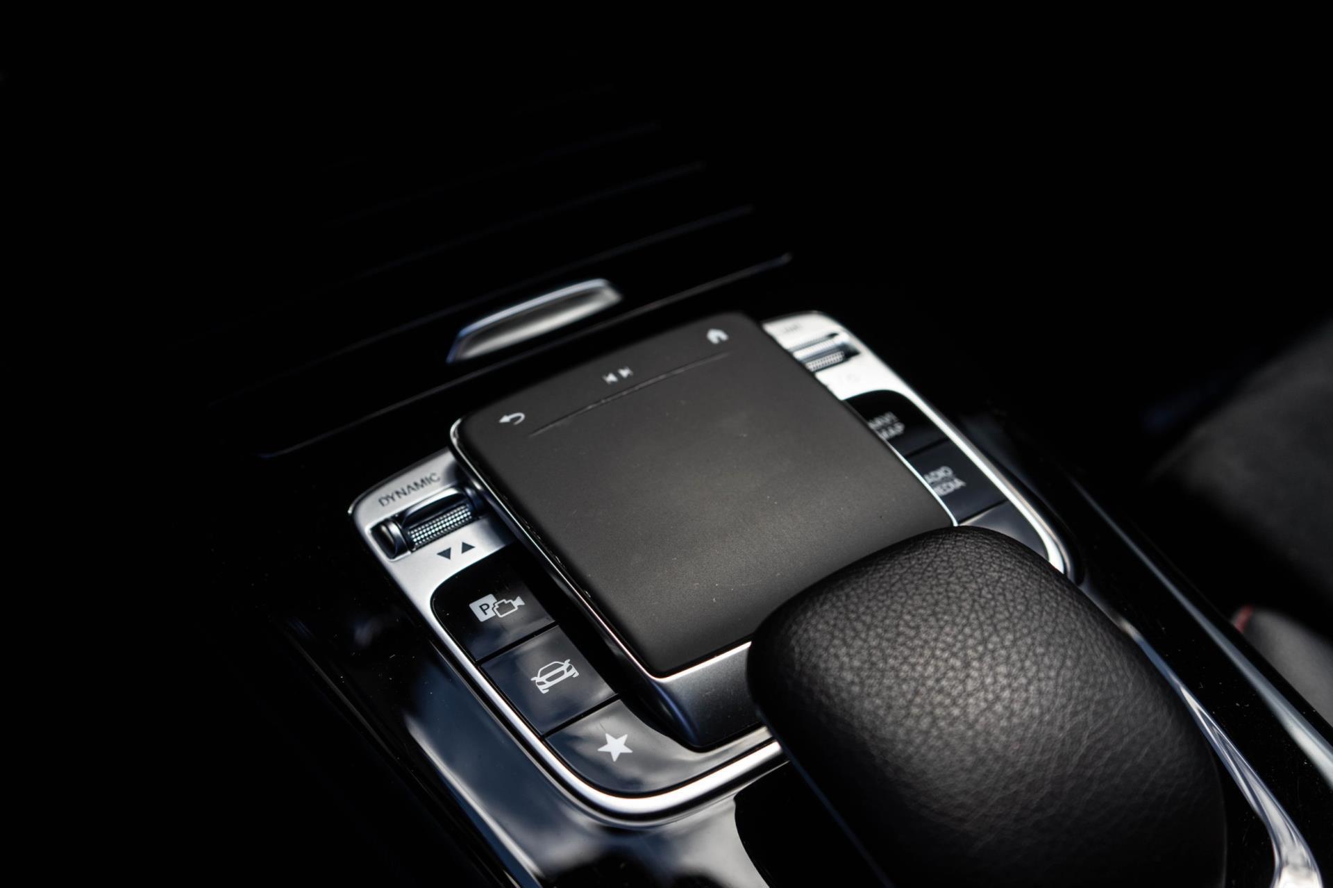 Mercedes-Benz CLA-klasse Shooting Brake 200 AMG Line (2020), foto 29