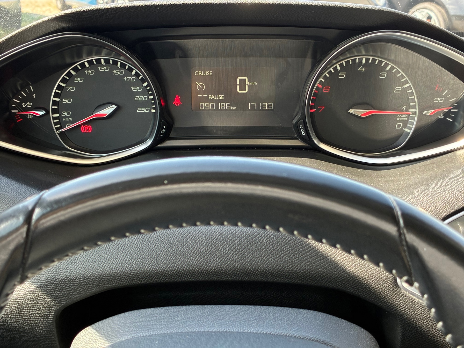 Peugeot 308 1.2 PureTech Allure (2016), foto 15