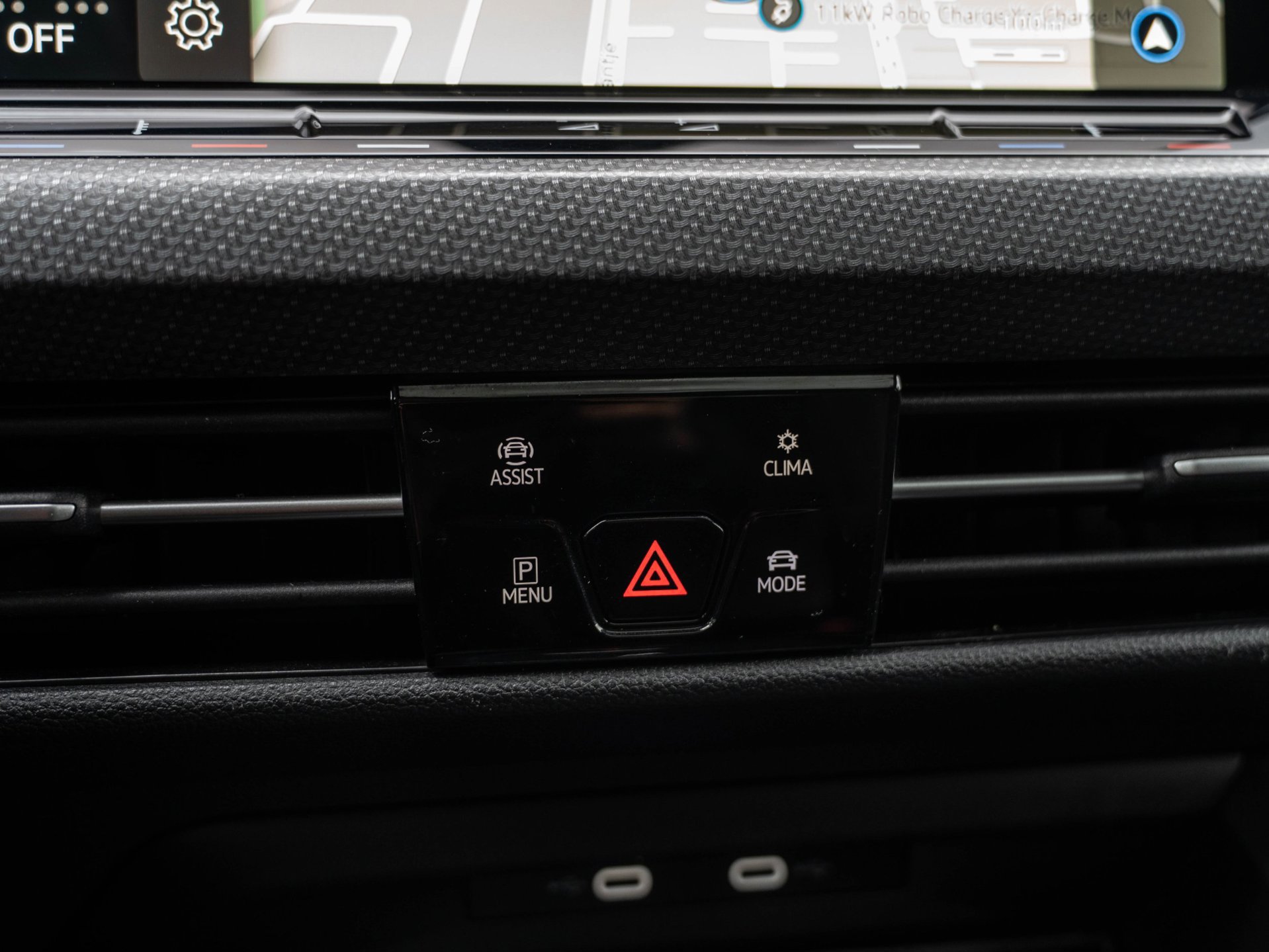Volkswagen Golf 1.5 eTSI R-Line (2021), foto 22