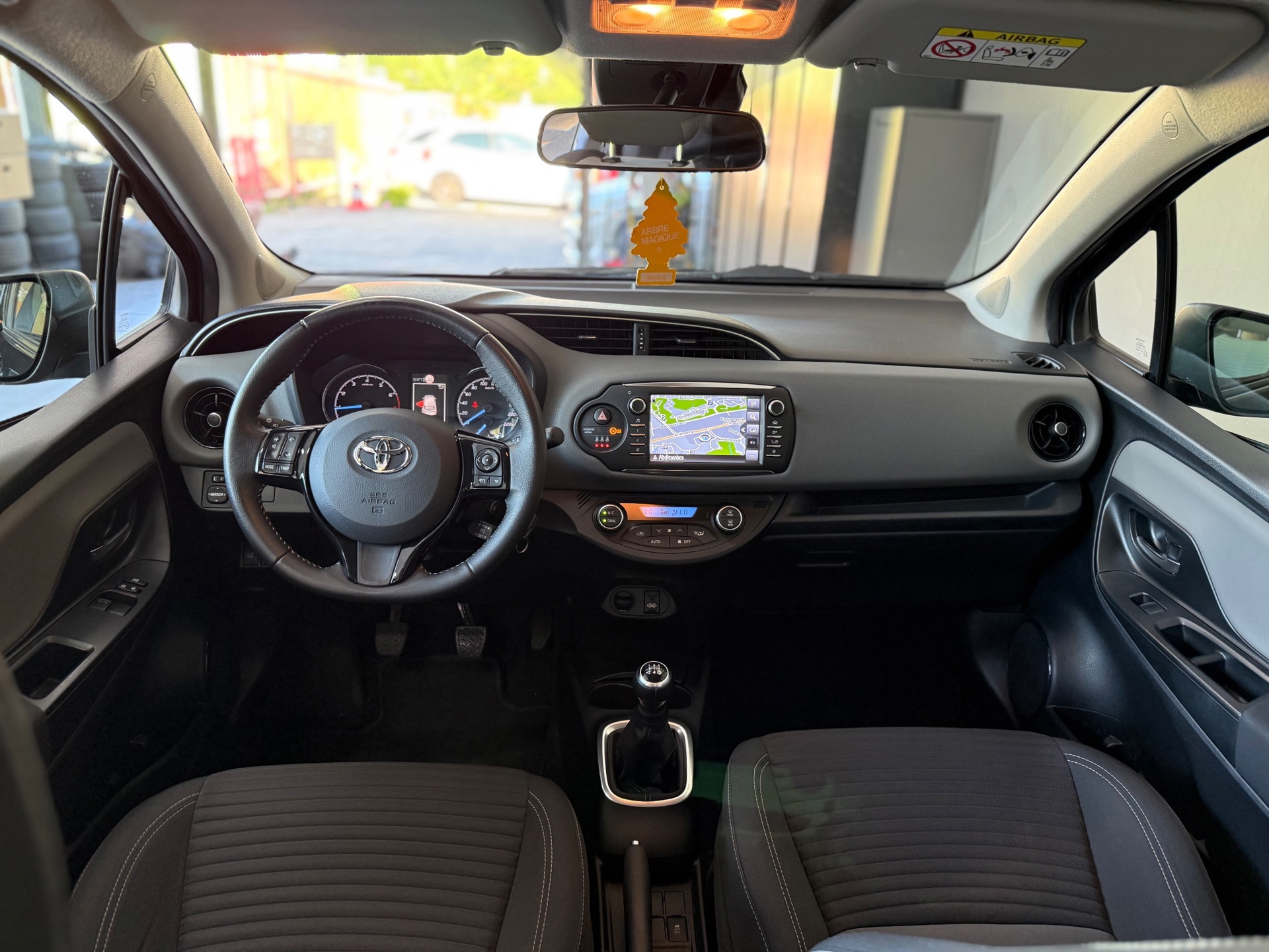 Toyota Yaris 1.0 VVT-i Energy (2018), foto 10