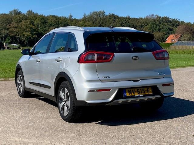 Kia Niro 1.6 GDi Hybrid ComfortLine (2017), foto 15