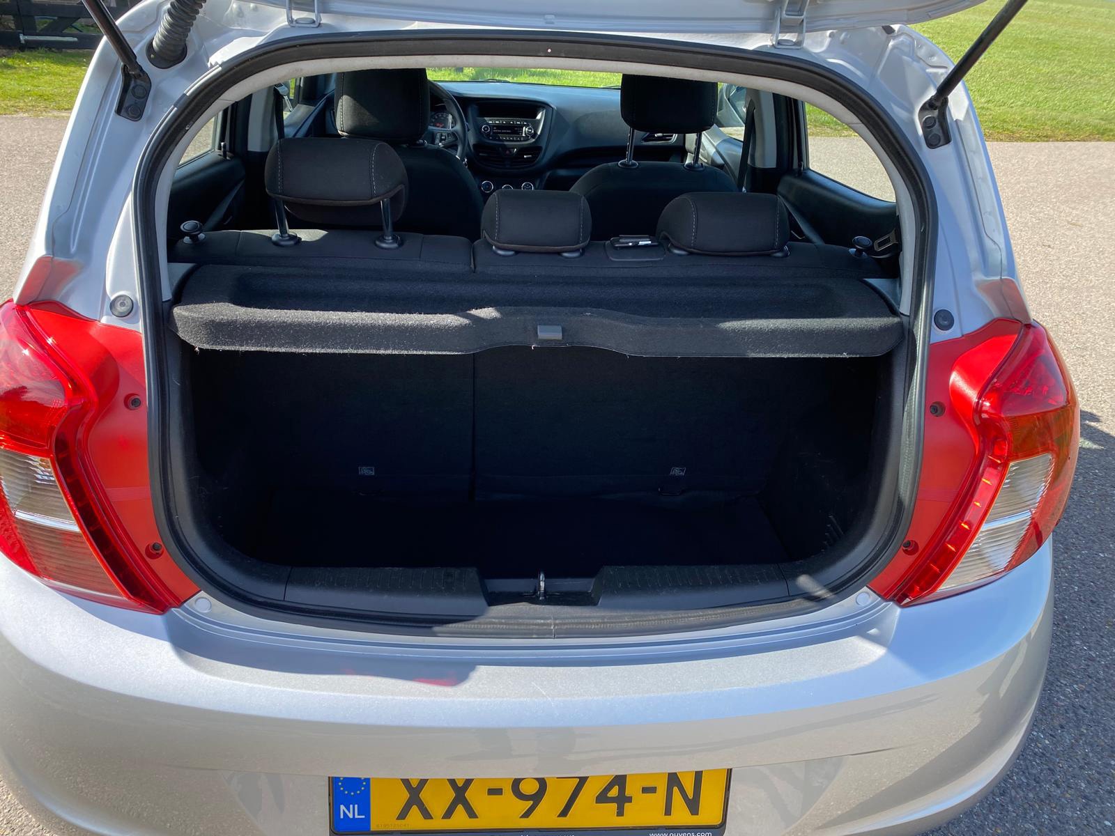 Opel Karl 1.0 ecoFLEX 120 Jaar Edition 5DRS (2019), foto 12