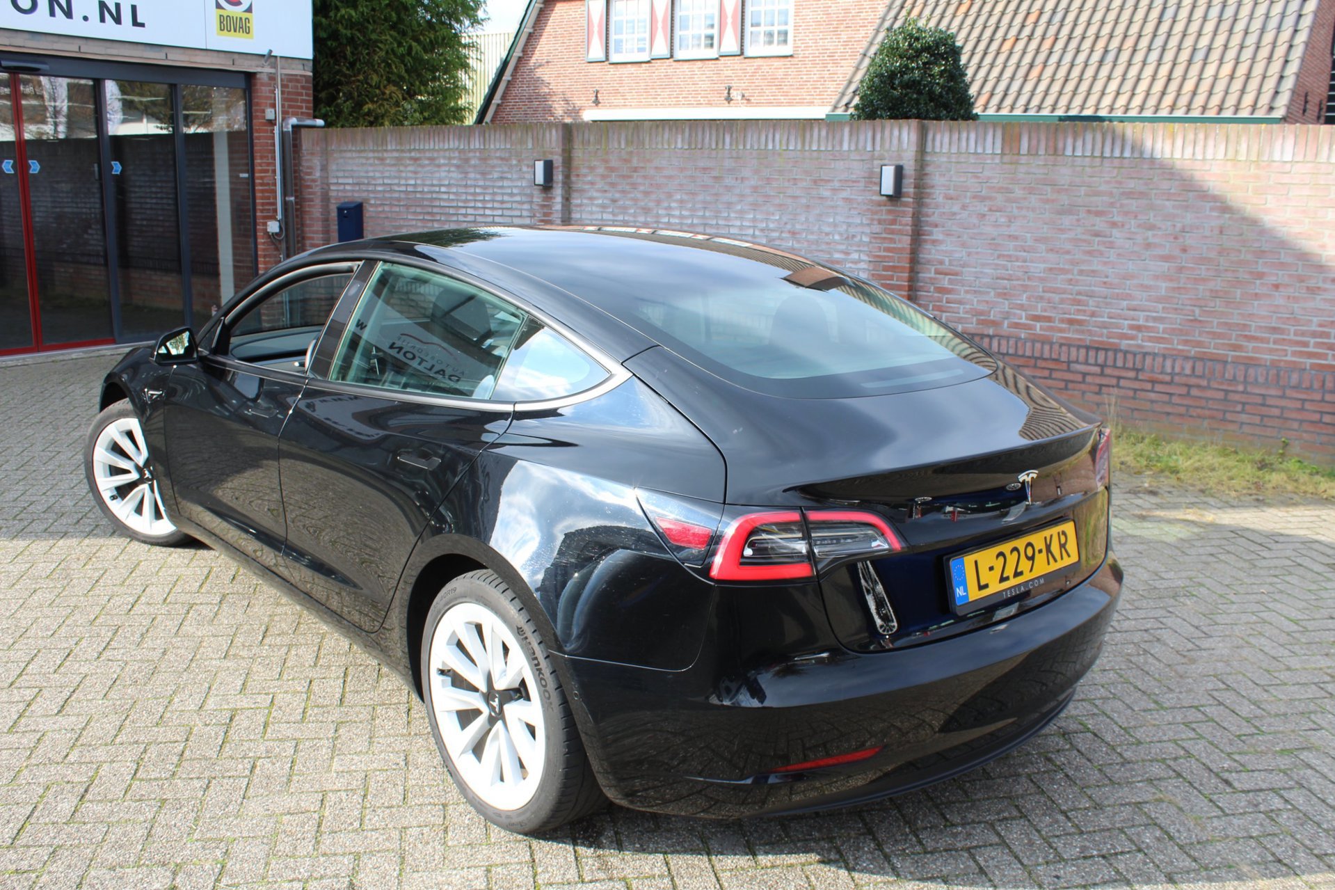 Tesla Model 3 RWD Plus 60 kWh SOH 92 (2021), foto 18