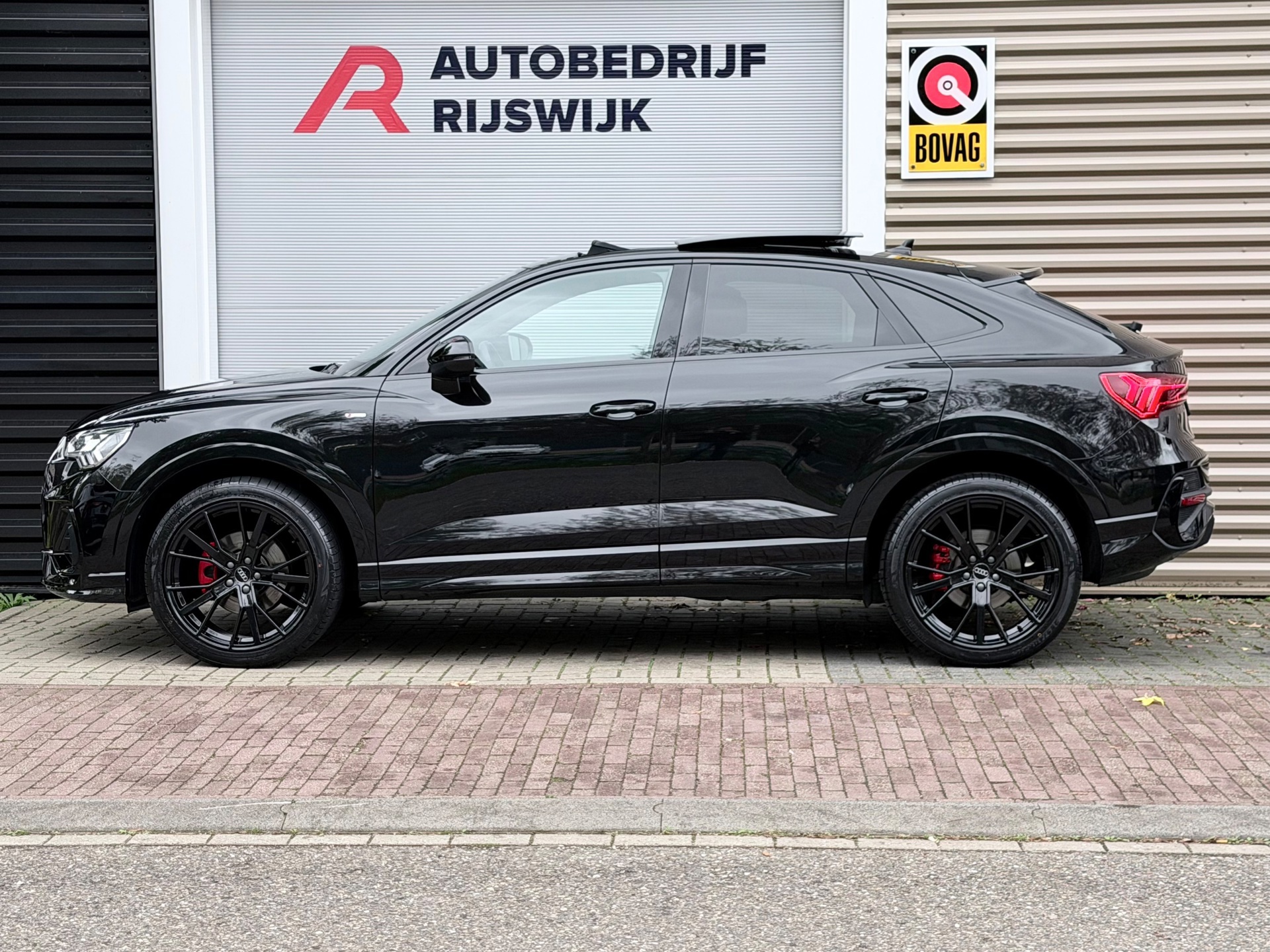Audi Q3 Sportback 35 TFSI S Edition Competition (2024), foto 2
