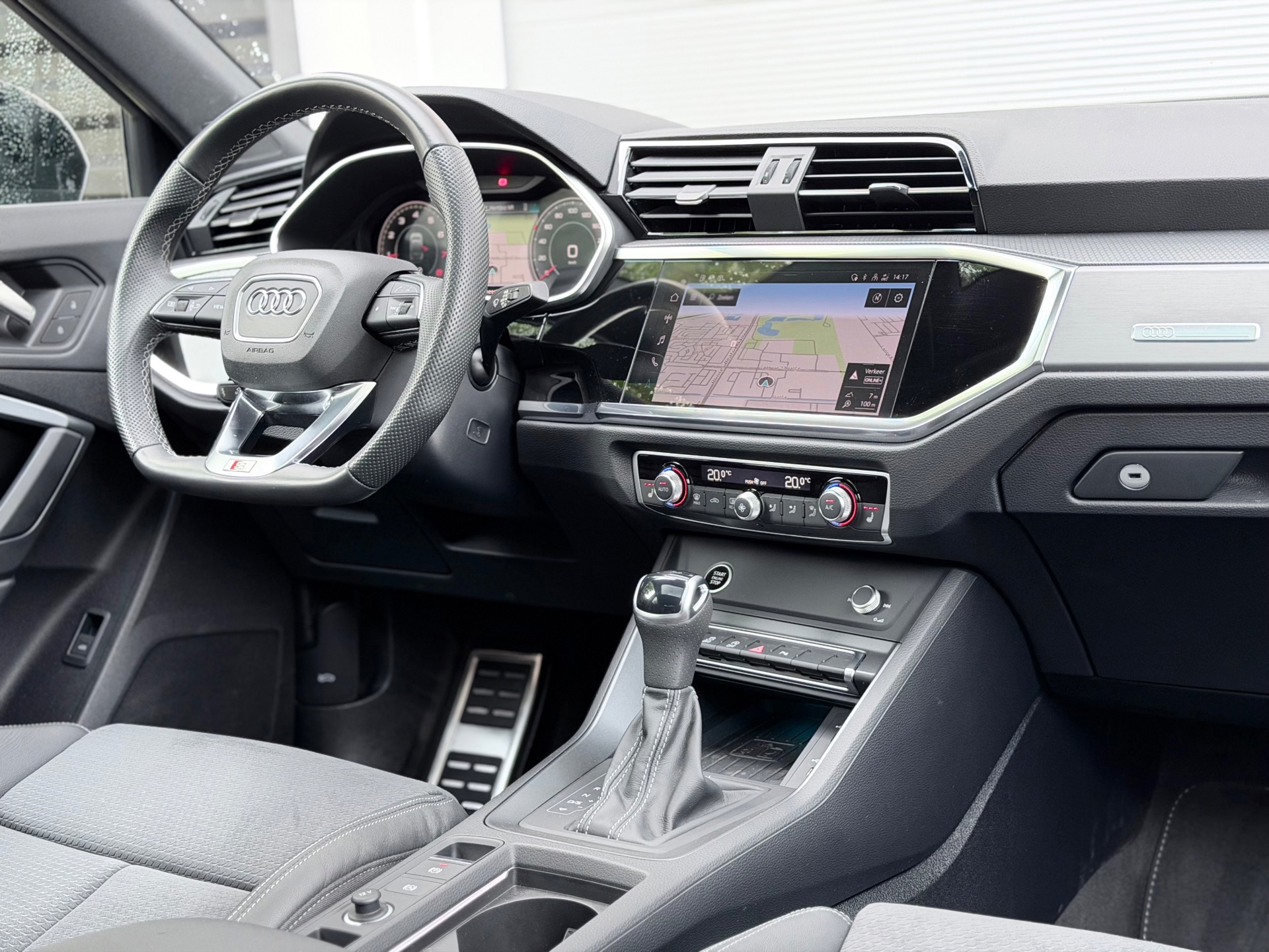 Audi Q3 Sportback 35 TFSI S Edition Competition (2024), foto 19