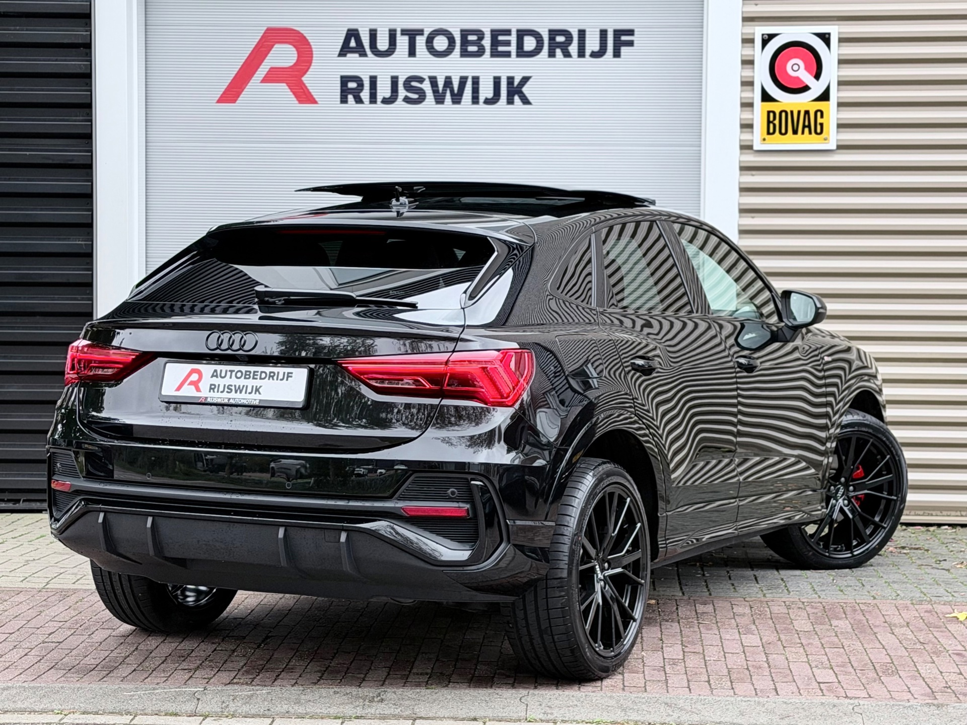 Audi Q3 Sportback 35 TFSI S Edition Competition (2024), foto 4