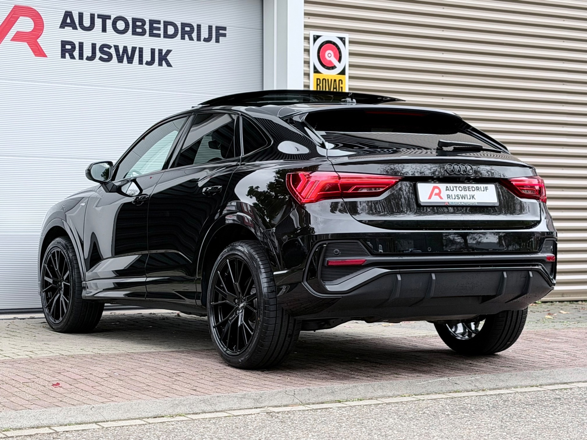 Audi Q3 Sportback 35 TFSI S Edition Competition (2024), foto 8