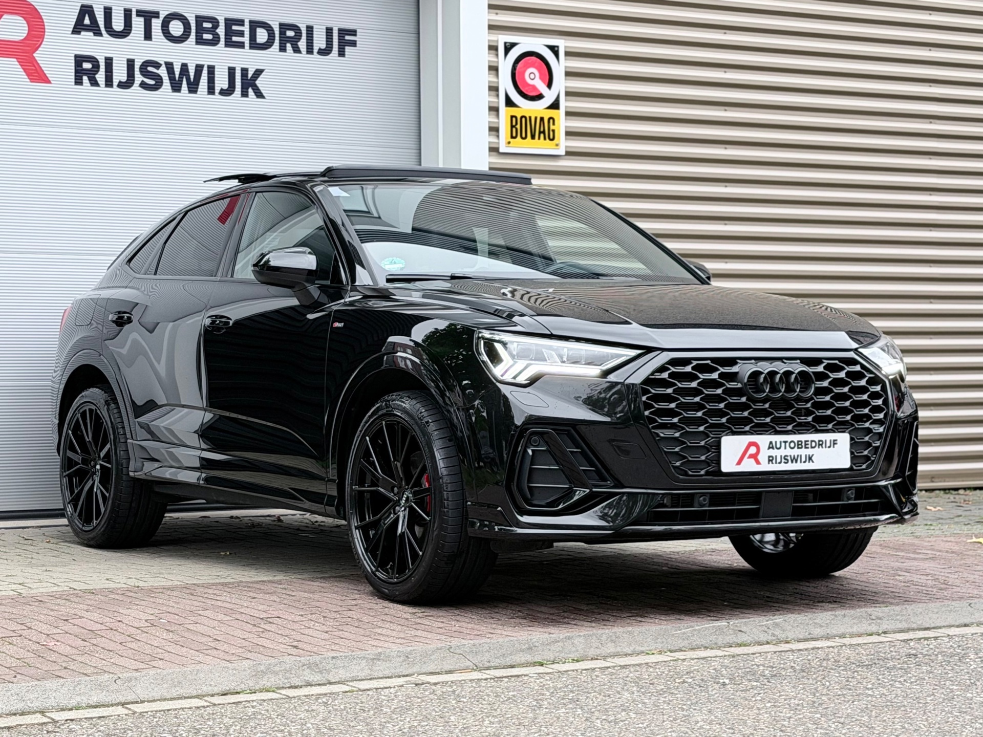 Audi Q3 Sportback 35 TFSI S Edition Competition (2024), foto 9