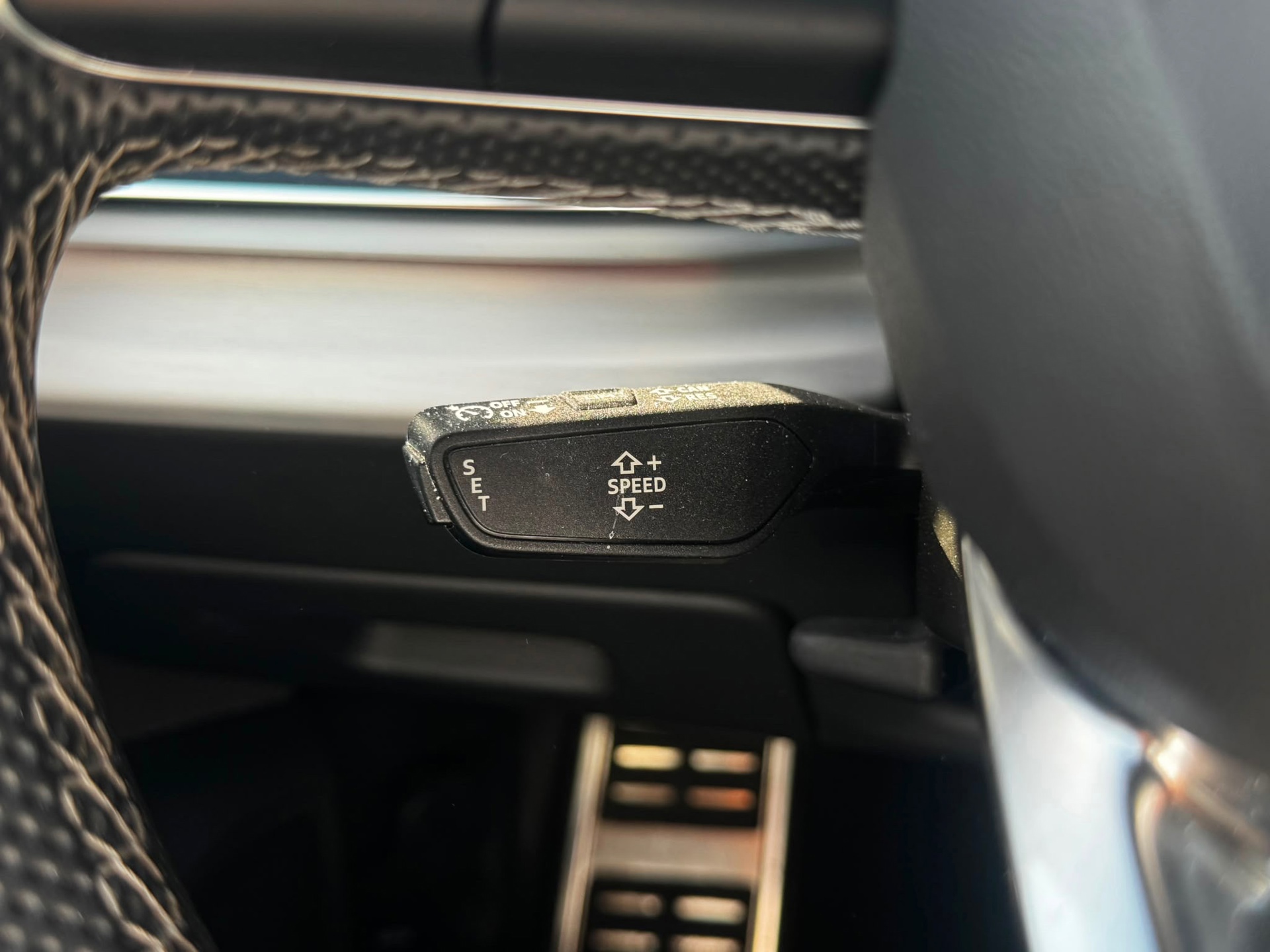 Audi Q8 55 TFSI e quattro S-Line Pro (2021), foto 34