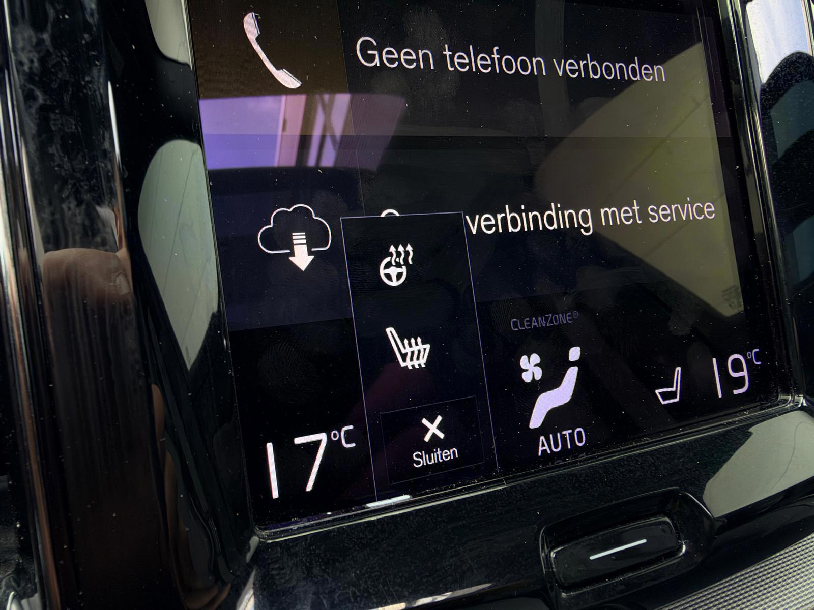 Volvo XC60 2.0 Recharge T6 AWD R-Design (2020), foto 18