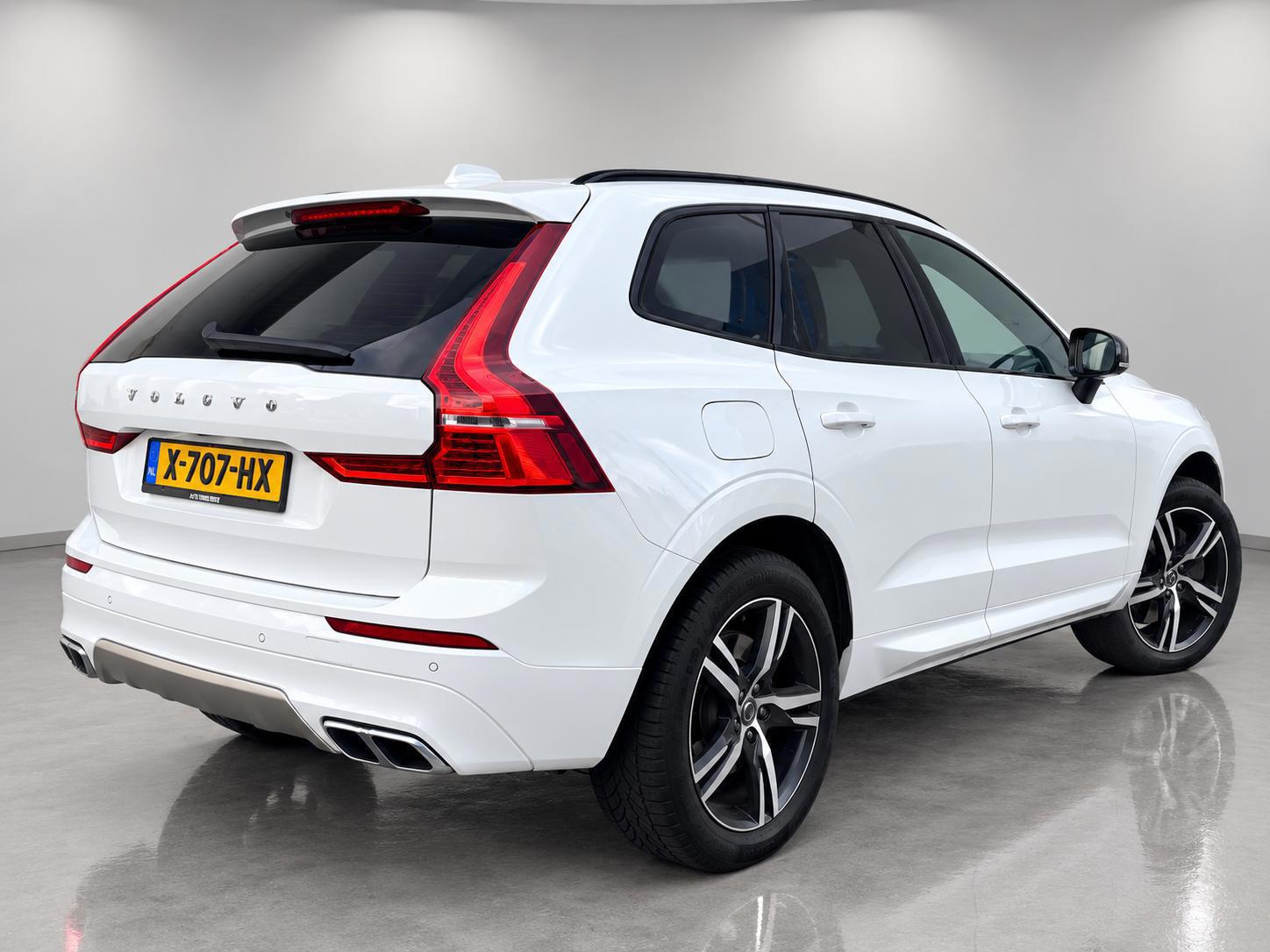 Volvo XC60 2.0 Recharge T6 AWD R-Design (2020), foto 3