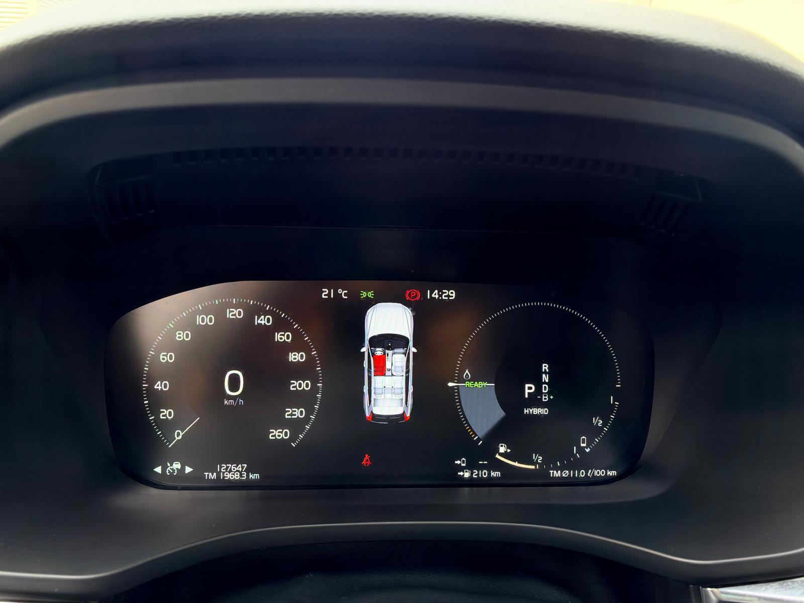 Volvo XC60 2.0 Recharge T6 AWD R-Design (2020), foto 10