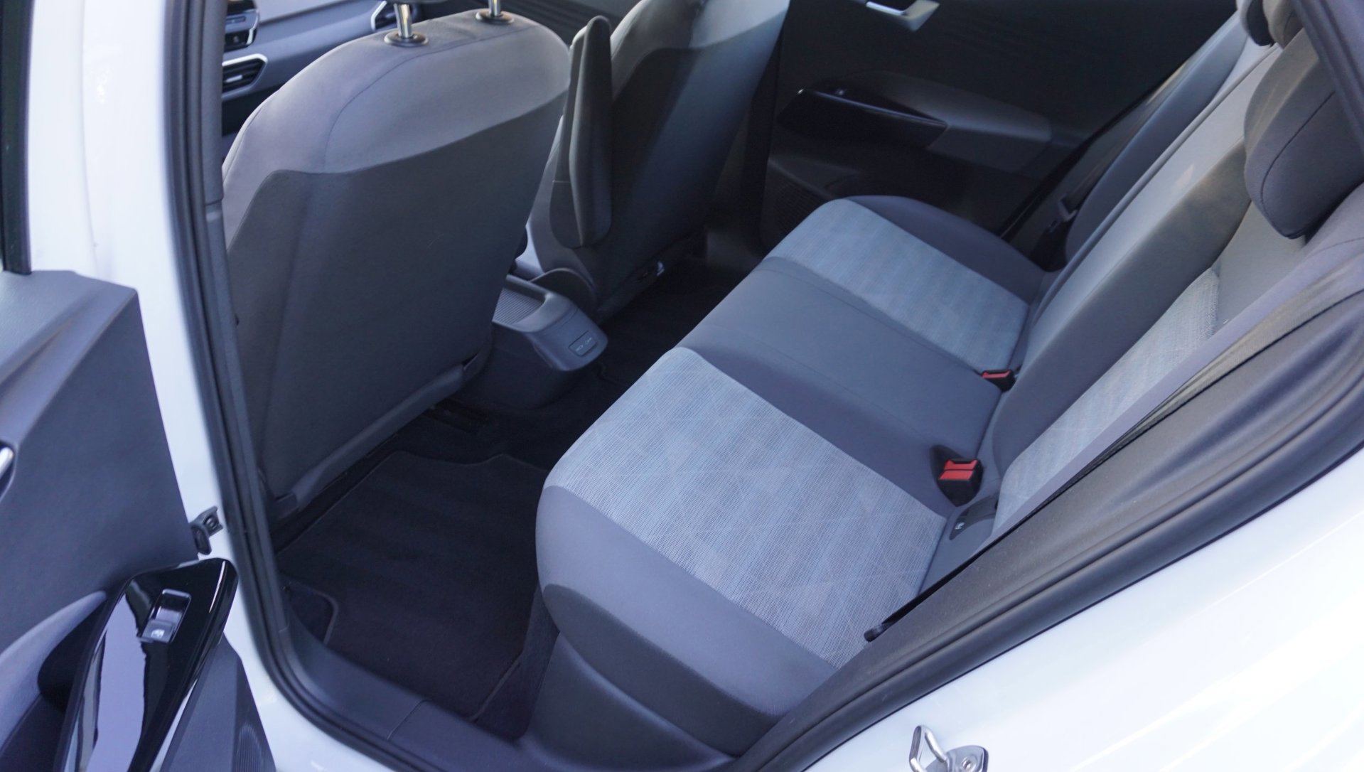 Volkswagen ID.3 Pro 58 kWh soh 90% (2021), foto 12