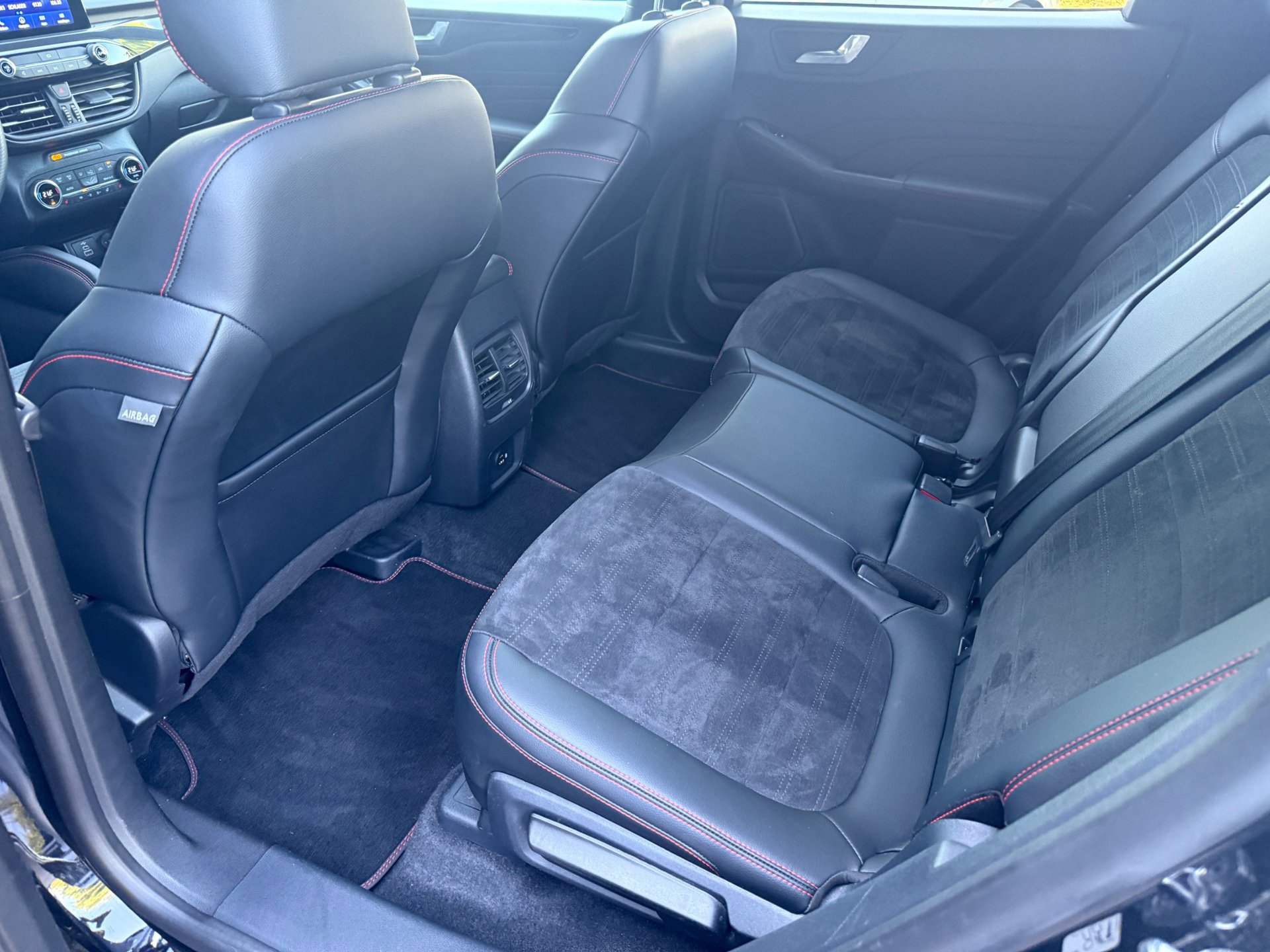 Ford Kuga 2.5 225pk PHEV ST-Line X (2022), foto 27