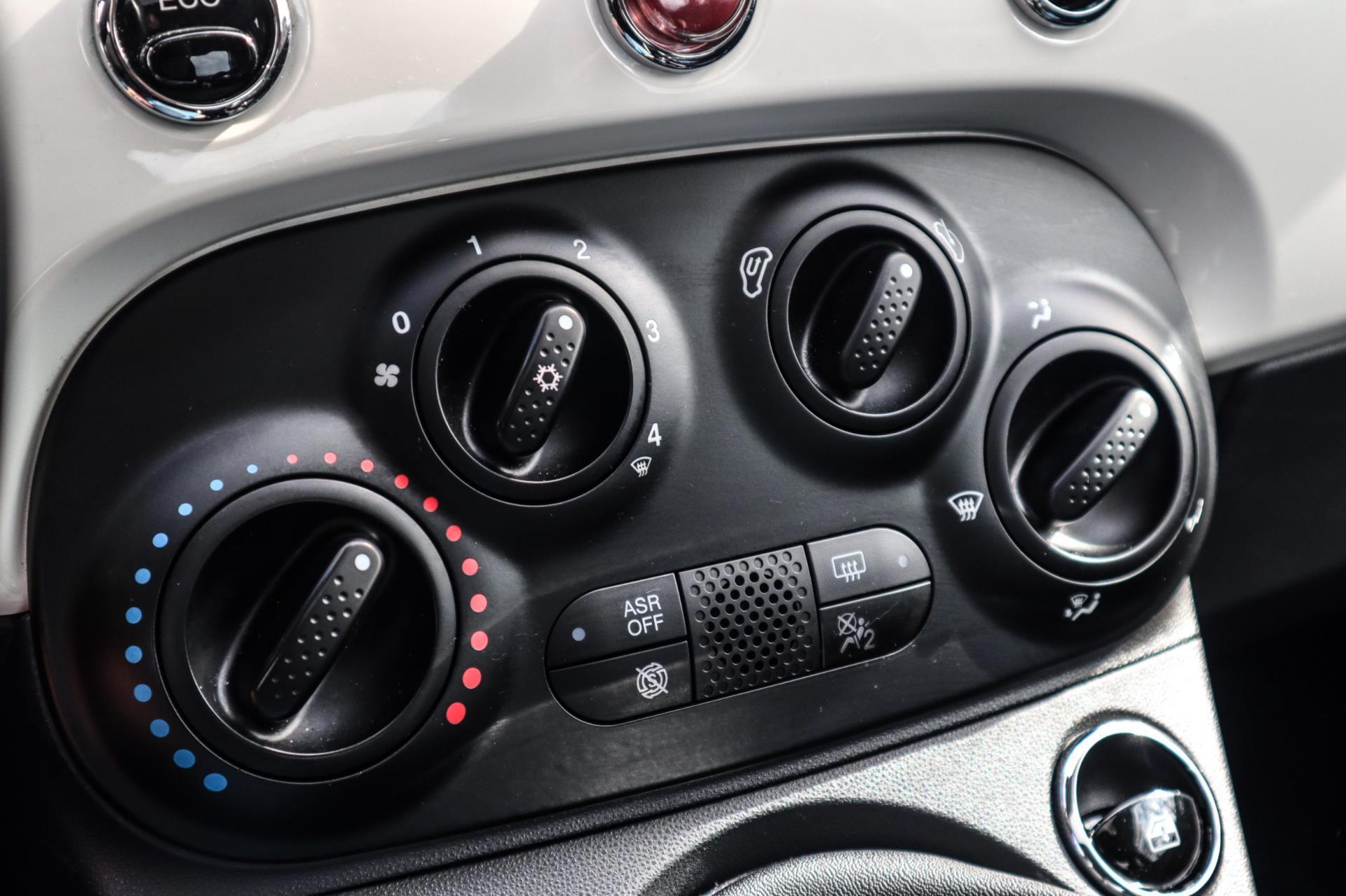 Fiat 500 0.9 TwinAir Turbo Lounge (2016), foto 18