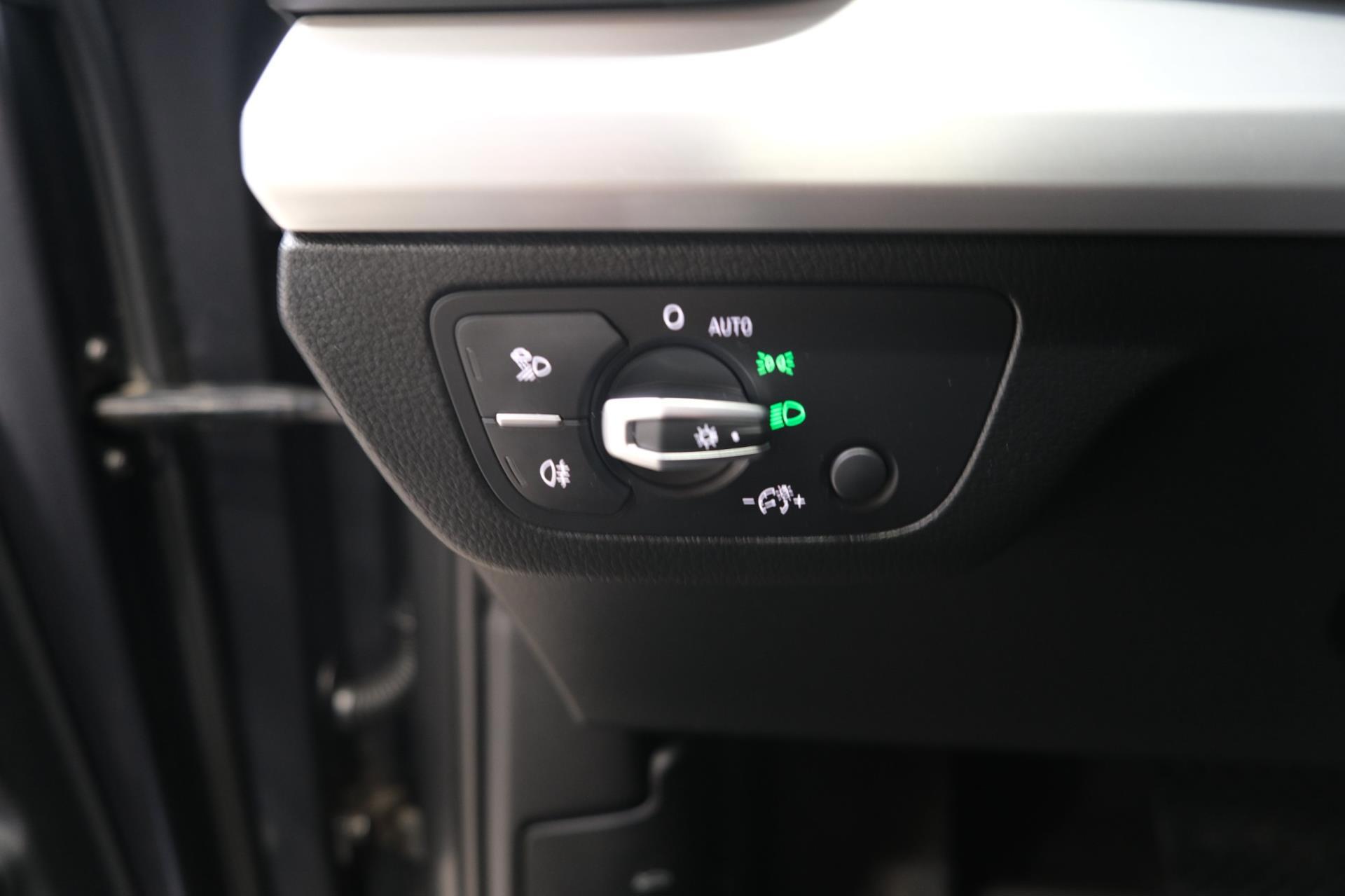 Audi Q5 50 TFSI e S edition 2x S-Line (2021), foto 24