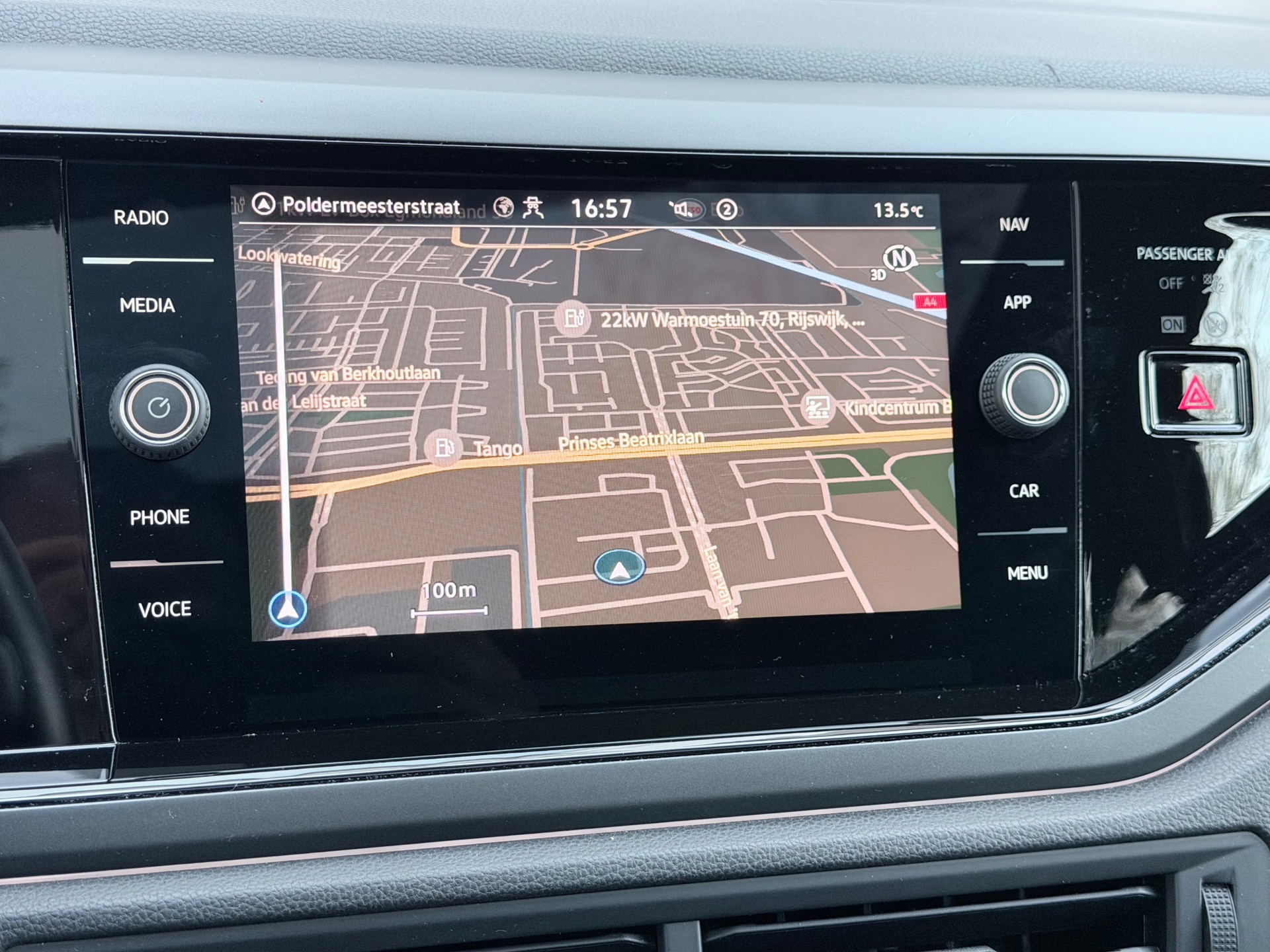 Volkswagen Taigo 1.5 TSI 3x R-Line (2022), foto 19