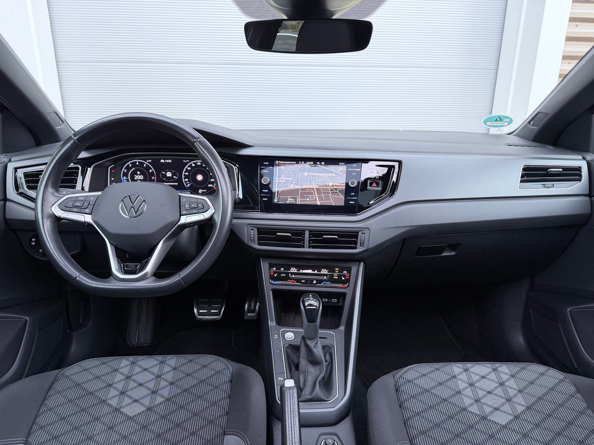 Volkswagen Taigo 1.5 TSI 3x R-Line (2022), foto 10