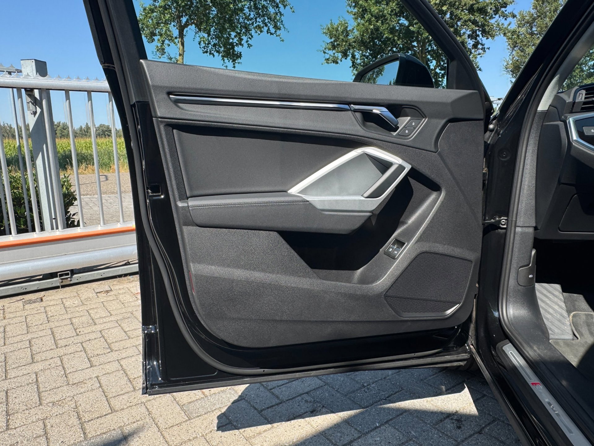 Audi Q3 45 TFSI e S edition SOH 98 (2021), foto 11
