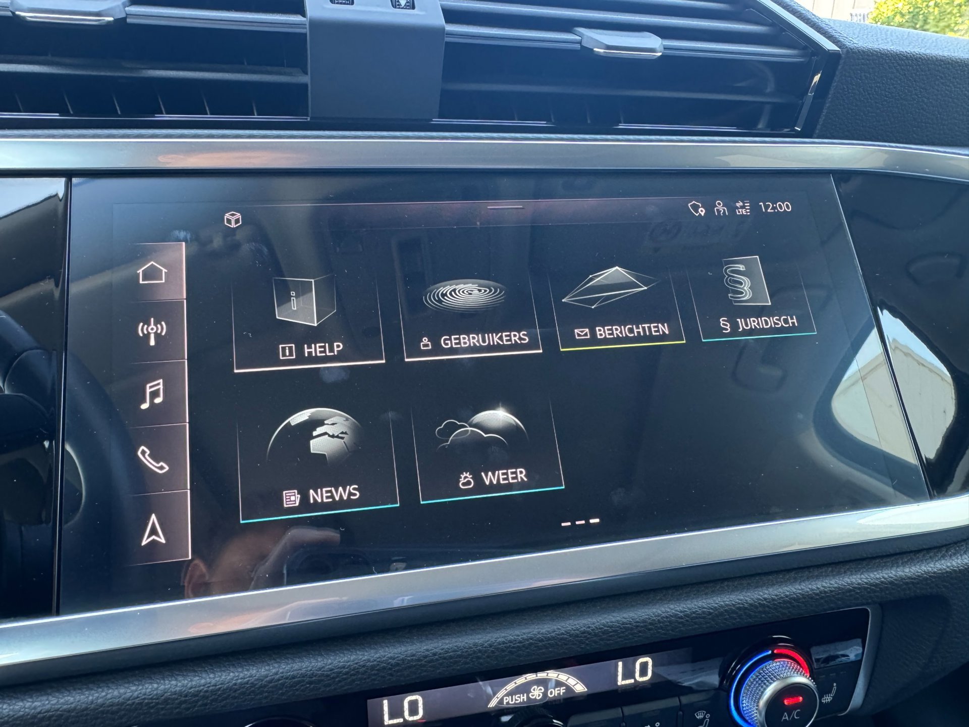 Audi Q3 45 TFSI e S edition SOH 98 (2021), foto 28