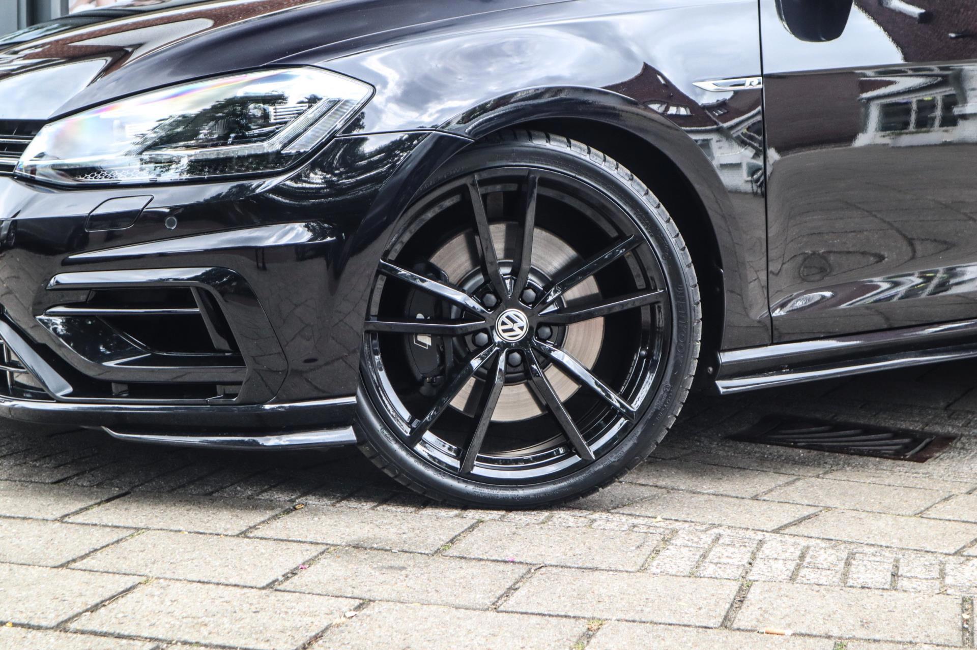Volkswagen Golf 2.0 TSI 4Motion R (2018), foto 3