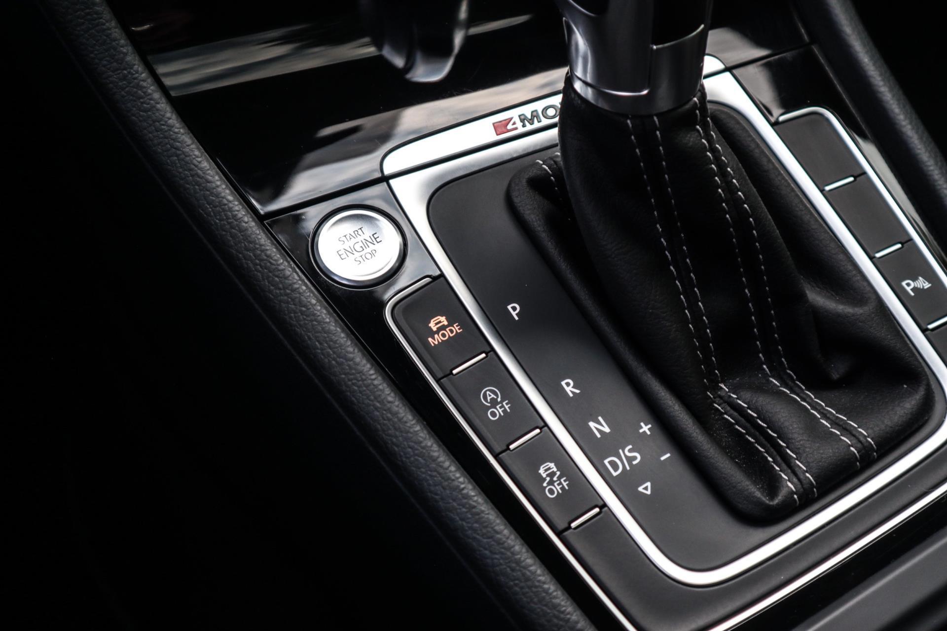 Volkswagen Golf 2.0 TSI 4Motion R (2018), foto 22