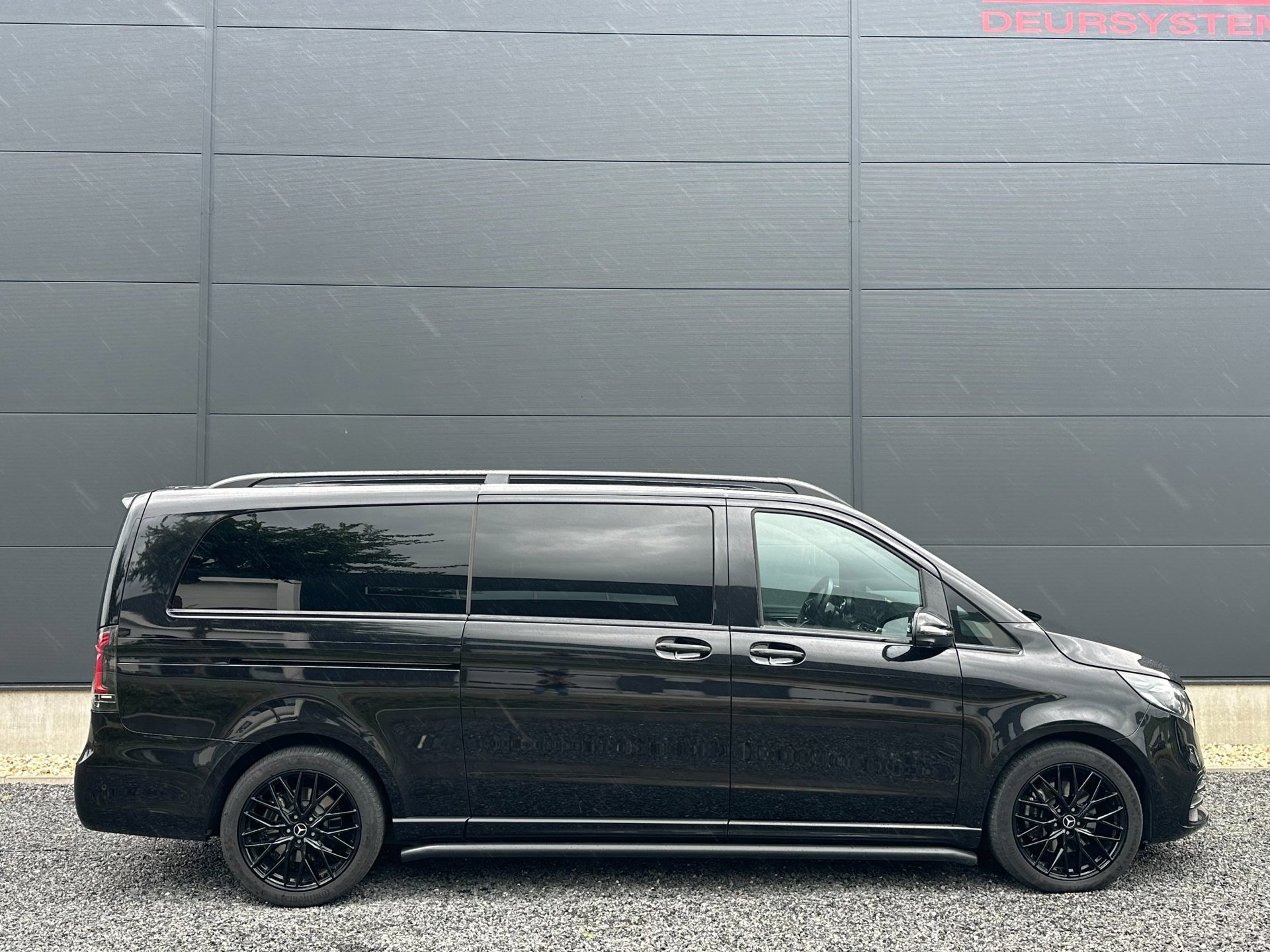 Mercedes-Benz V-klasse 300d 4-MATIC Extra Lang DC Avantgarde Edition AMG (2025), foto 7