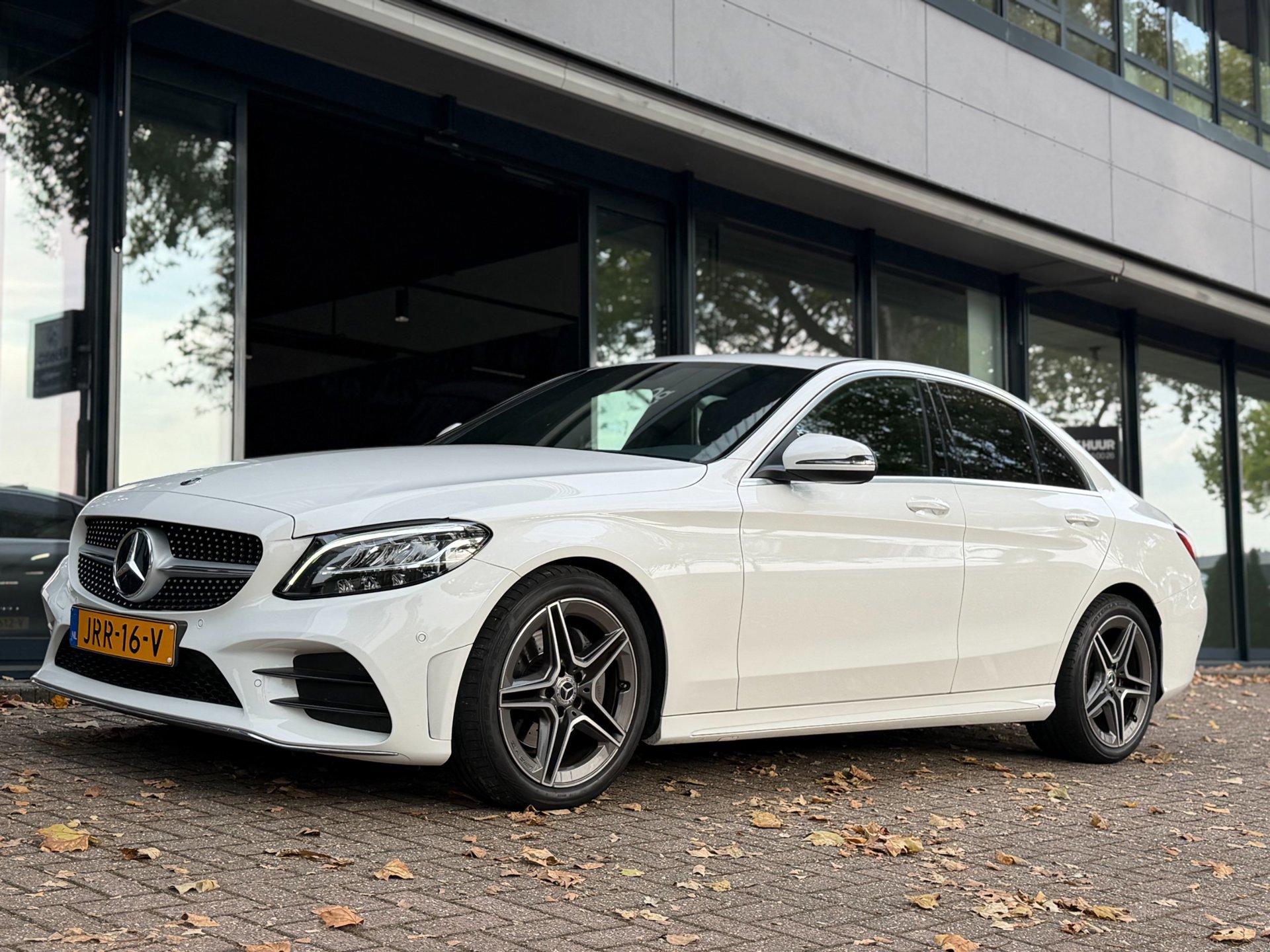 Mercedes-Benz C-klasse 200 Business Solution AMG (2020), foto 2