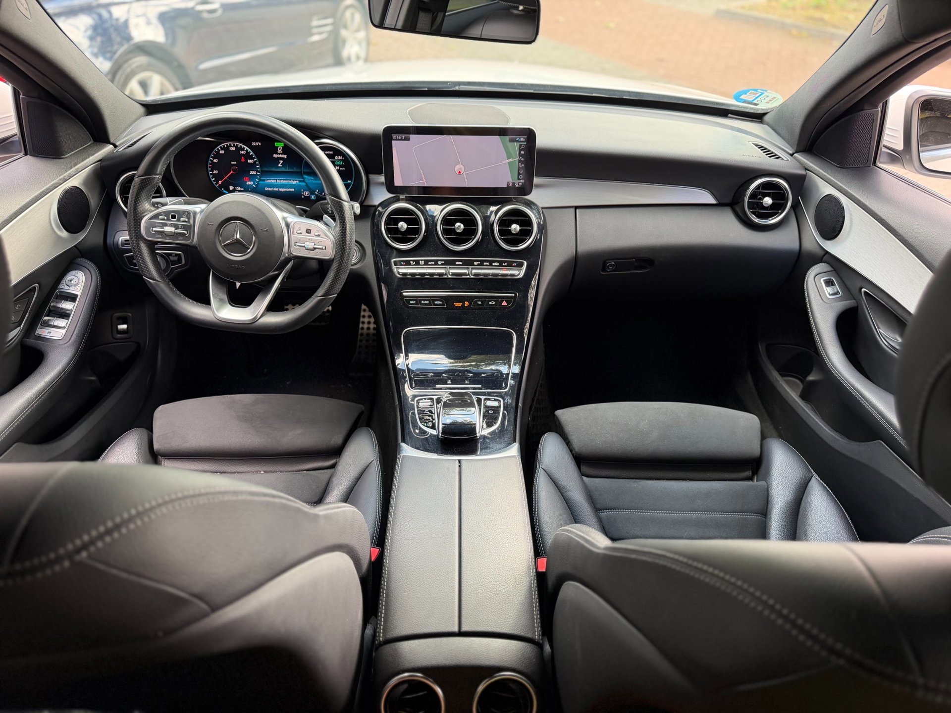 Mercedes-Benz C-klasse 200 Business Solution AMG (2020), foto 12