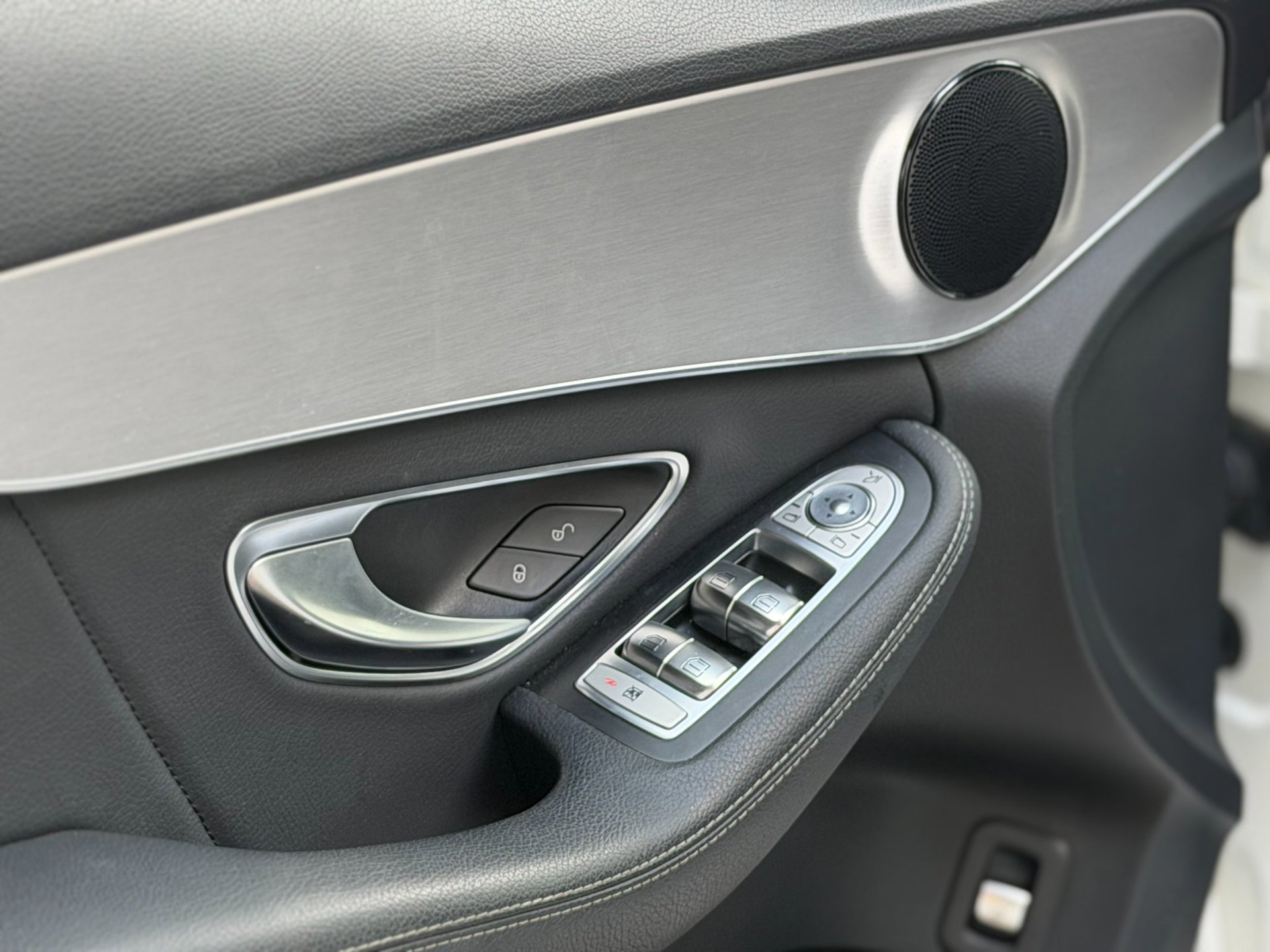 Mercedes-Benz C-klasse 200 Business Solution AMG (2020), foto 17