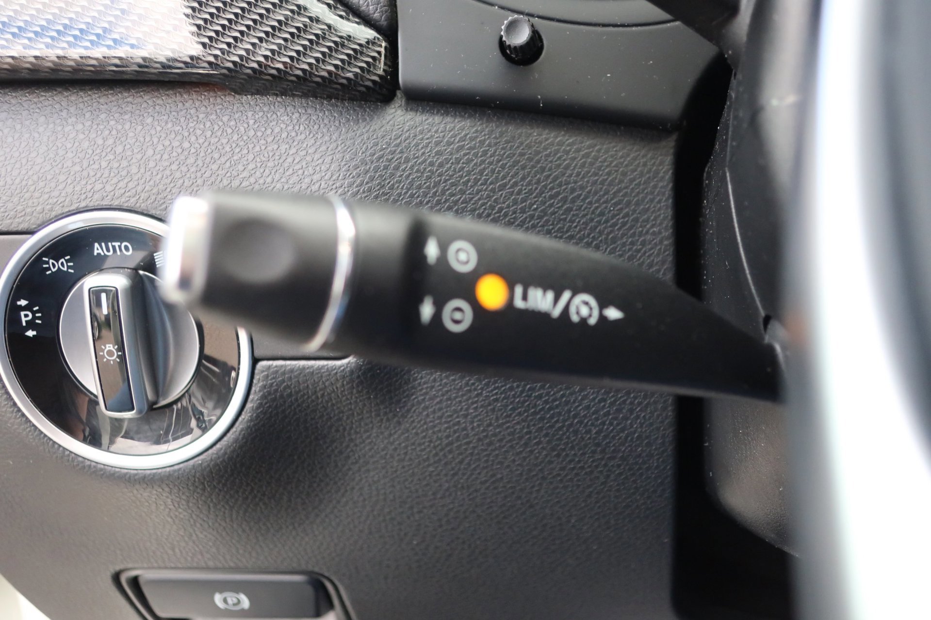 Mercedes-Benz B-klasse 180 Ambition AMG 2e (2016), foto 29