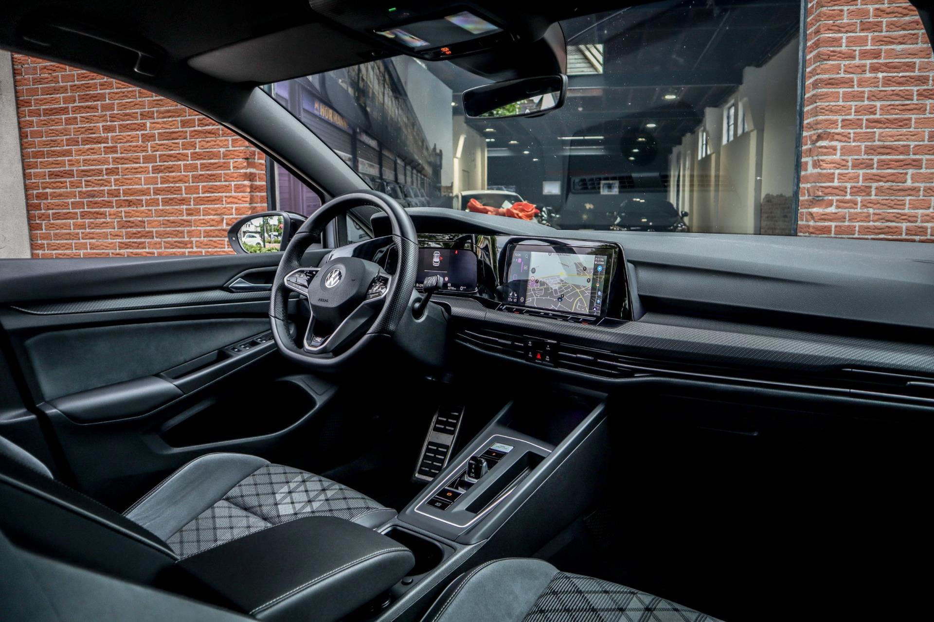 Volkswagen Golf 8 1.5 eTSI R-Line Business CAMERA (2021), foto 5