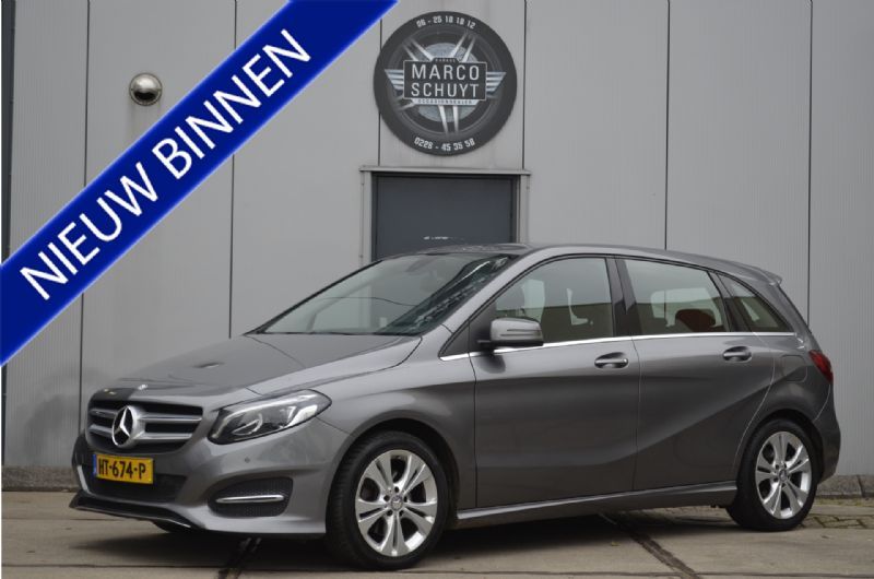 Mercedes-Benz B-klasse 180 Ambition (2016), foto 1