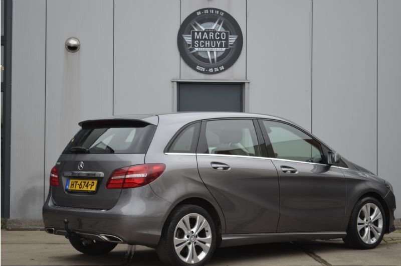 Mercedes-Benz B-klasse 180 Ambition (2016), foto 2