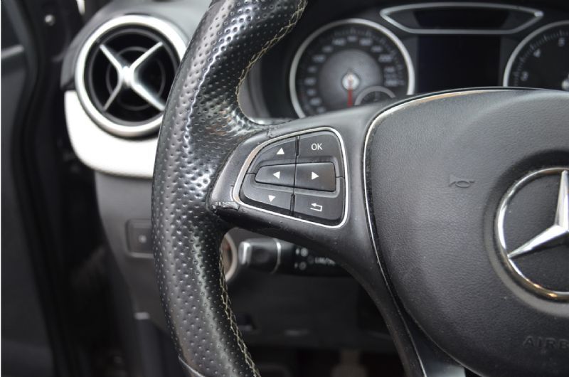 Mercedes-Benz B-klasse 180 Ambition (2016), foto 11