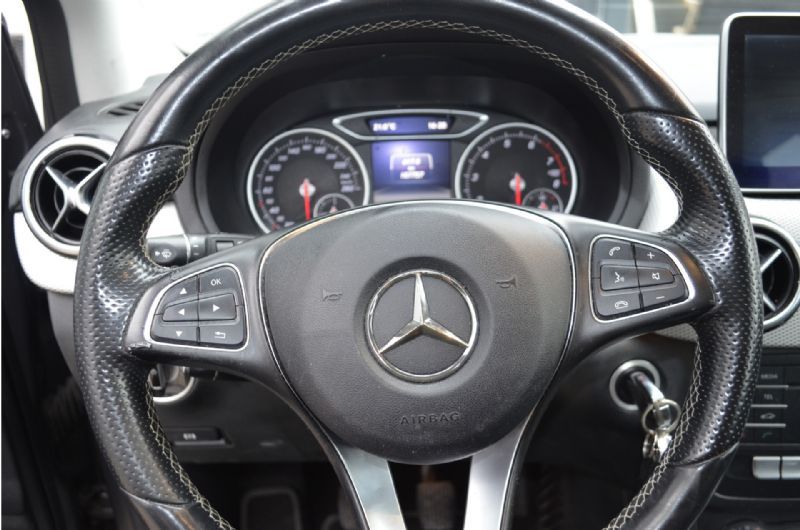 Mercedes-Benz B-klasse 180 Ambition (2016), foto 14