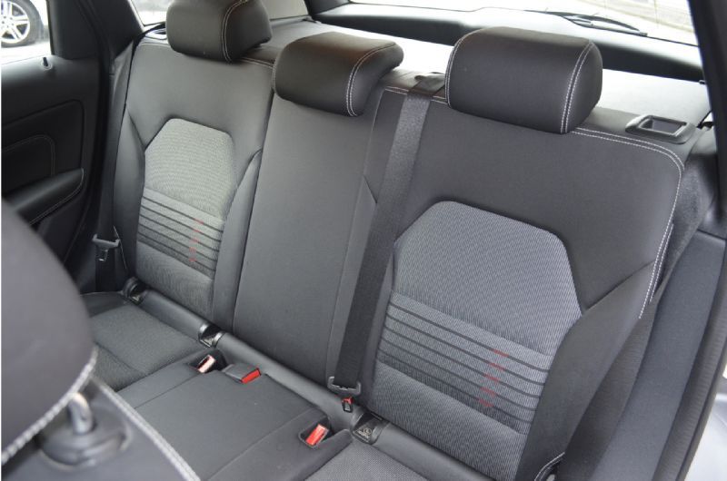 Mercedes-Benz B-klasse 180 Ambition (2016), foto 16