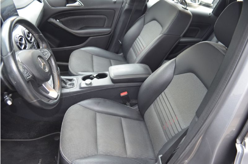 Mercedes-Benz B-klasse 180 Ambition (2016), foto 17